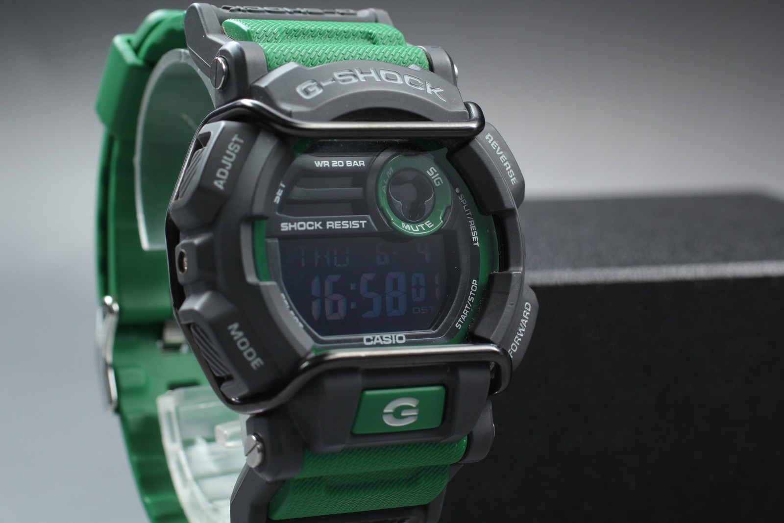 [Near MINT] CASIO G-SHOCK GD-400-3 Green Men’s Digital Quartz Watch From JAPAN