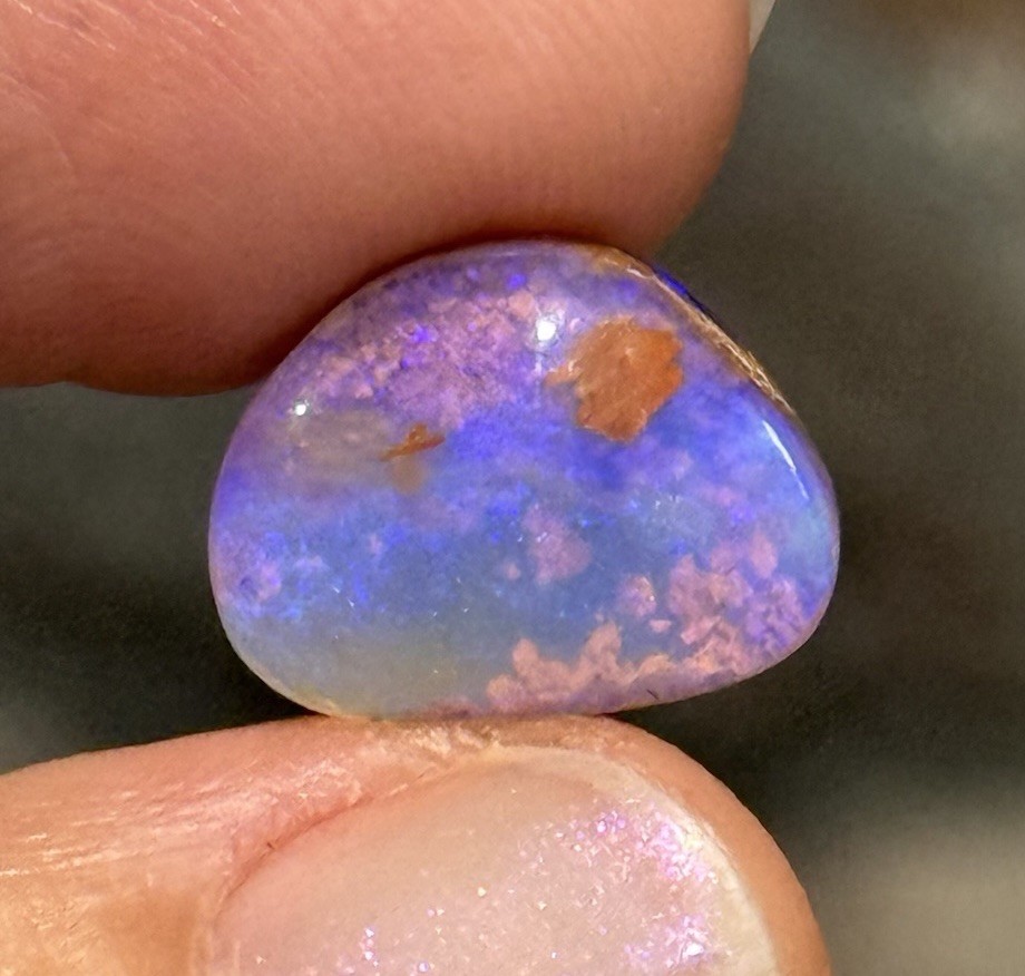 4.85ct 13.8×10.6×4.9mm Australian Purple Crystal Pipe Boulder Opal Cabochon Gem