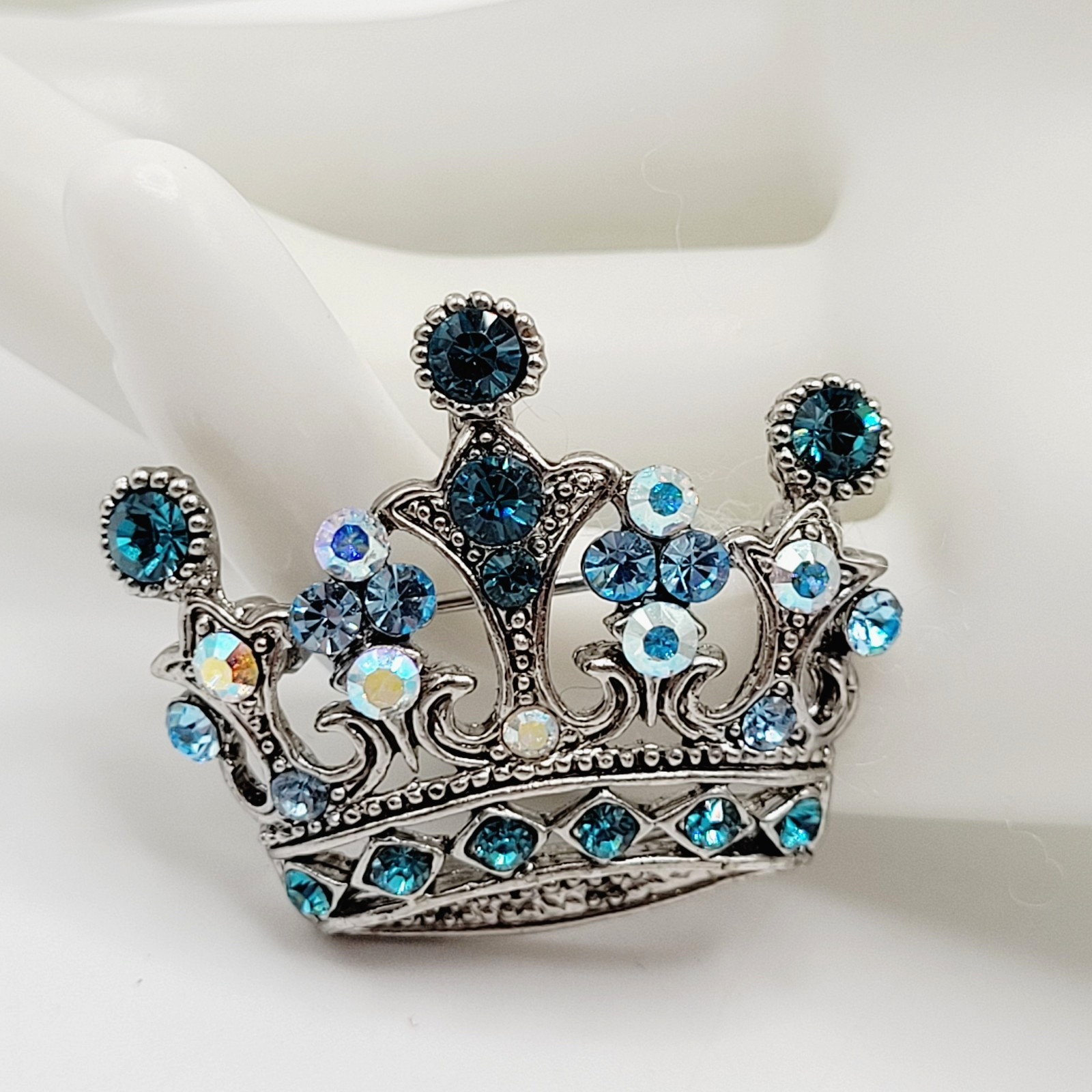 Regal Royal Queen Crown with Light Blue Rhinestone Silver Tone Pendant Brooch