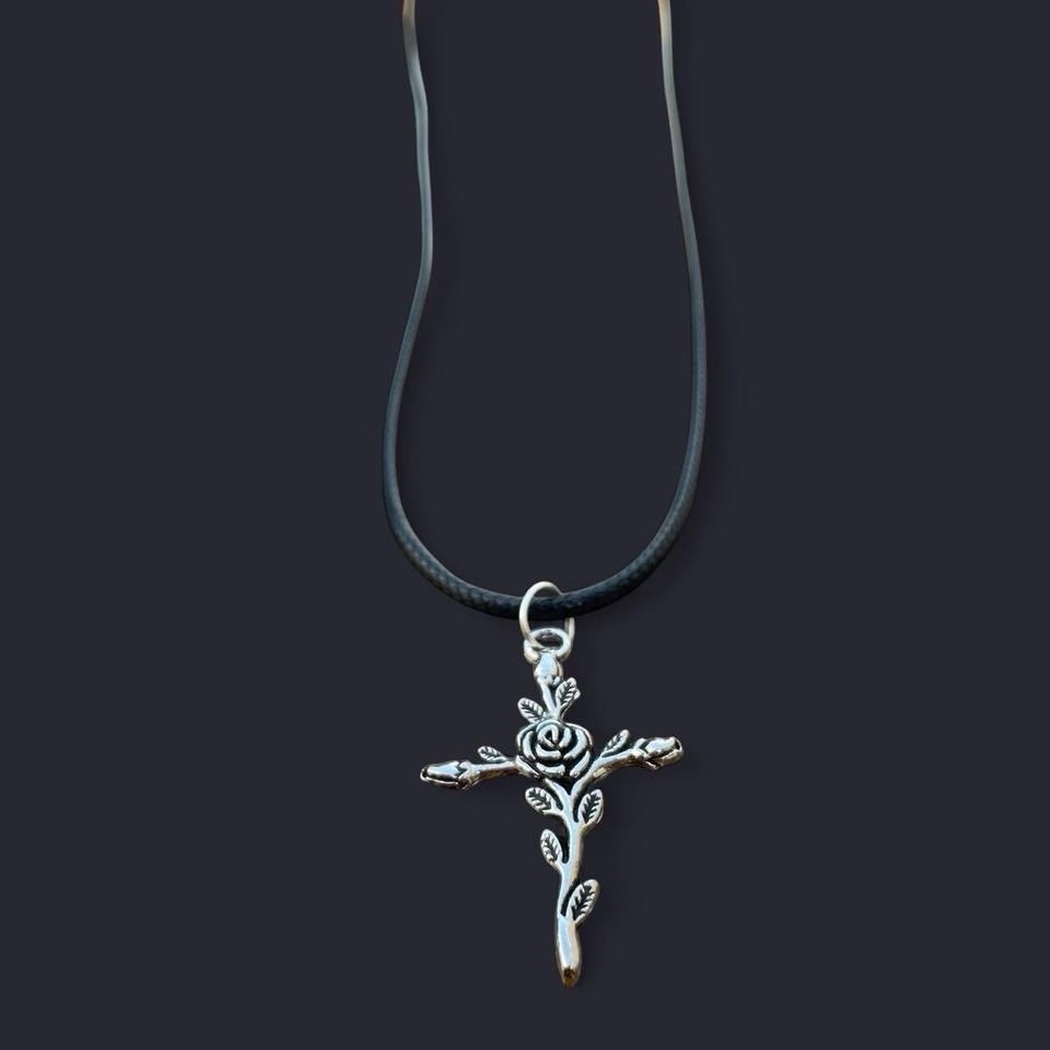 Handmade Y2K Punk Silver Black Cross Flower Rose pendant PU leather necklace