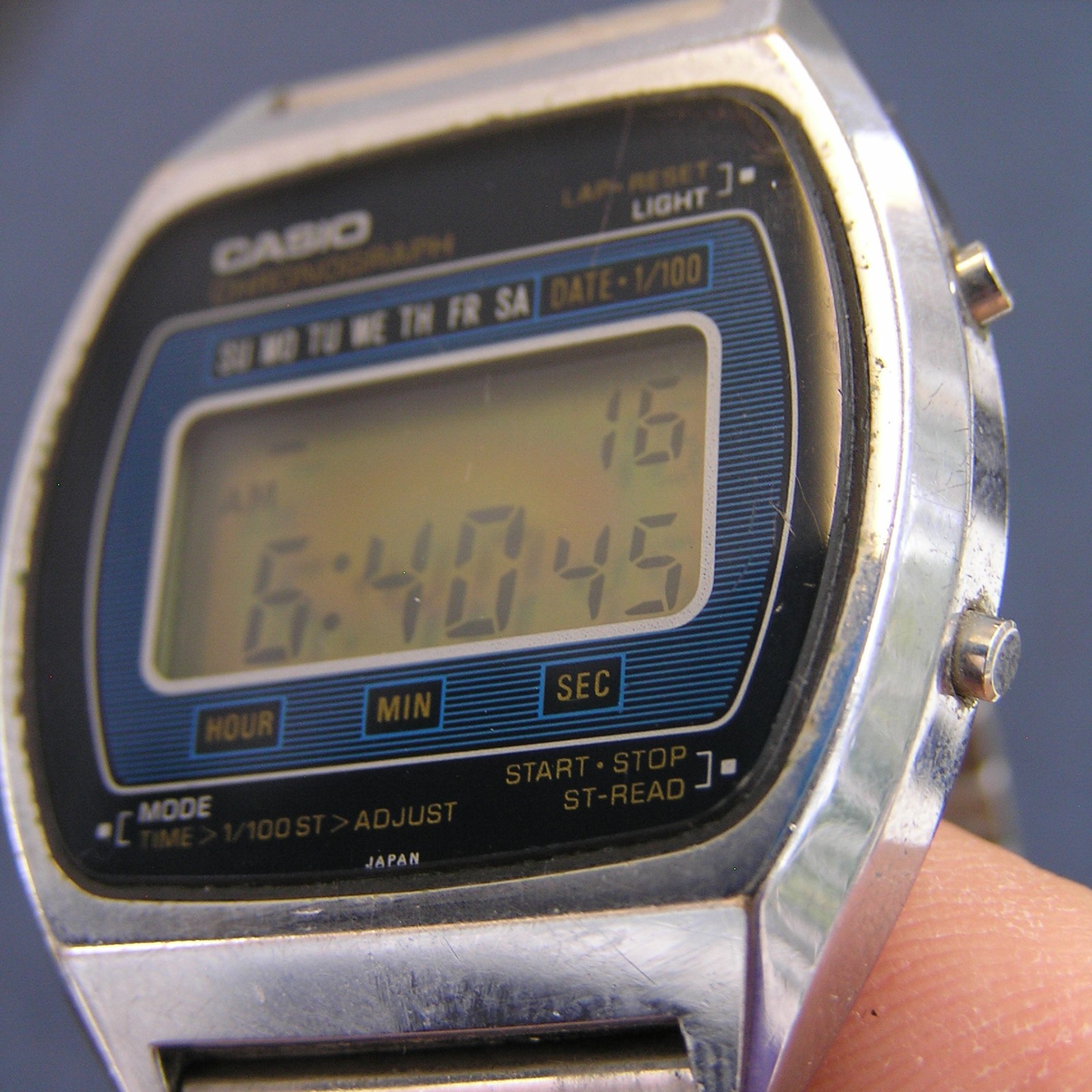 Vintage 80s CASIO 110QS-37 Chronograph Silver Digital Watch 1980 Japan Imported