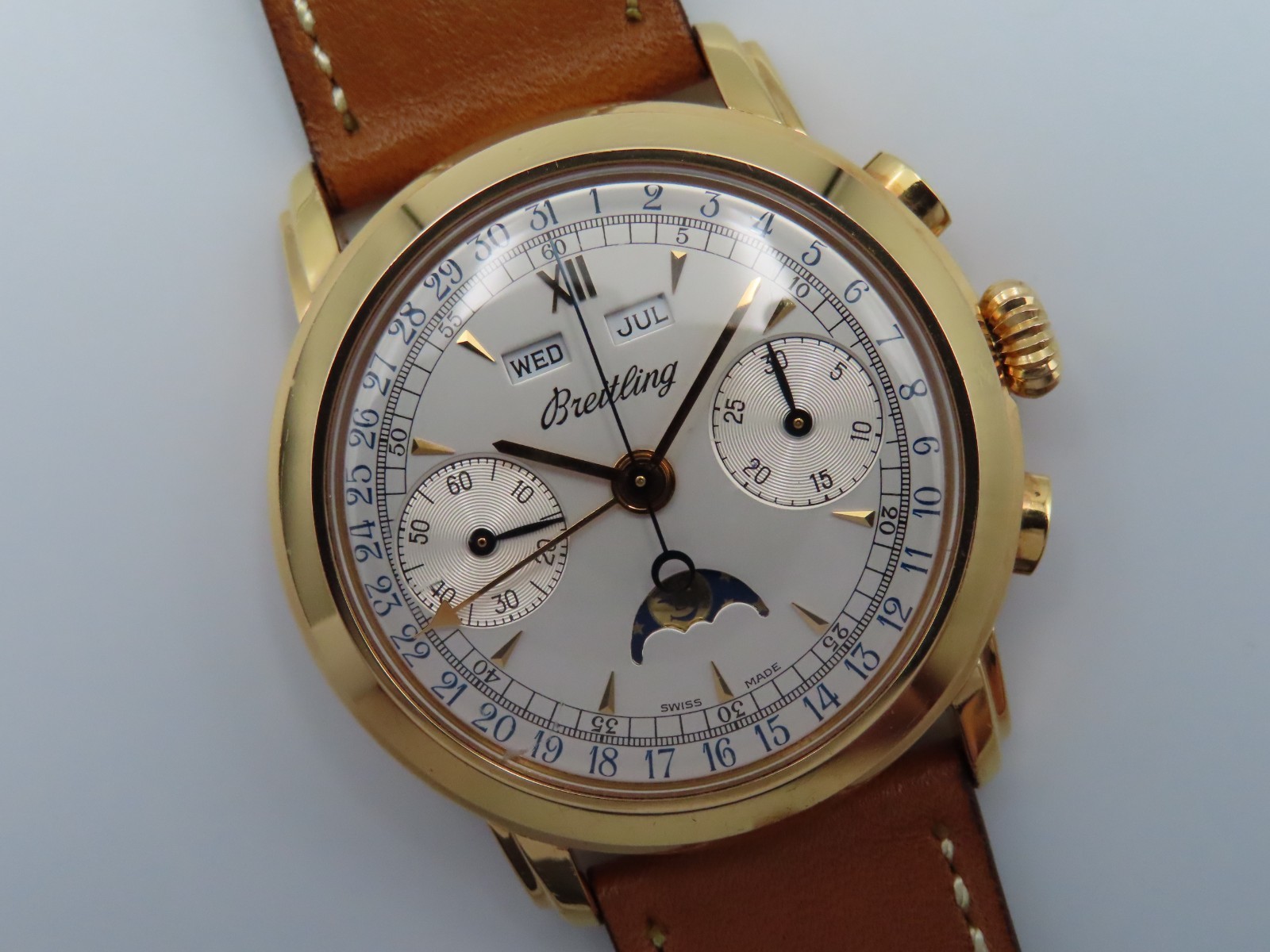 1980’s Breitling Montbrillant Calendar Moonphase 1940 18k Rose Gold Wristwatch