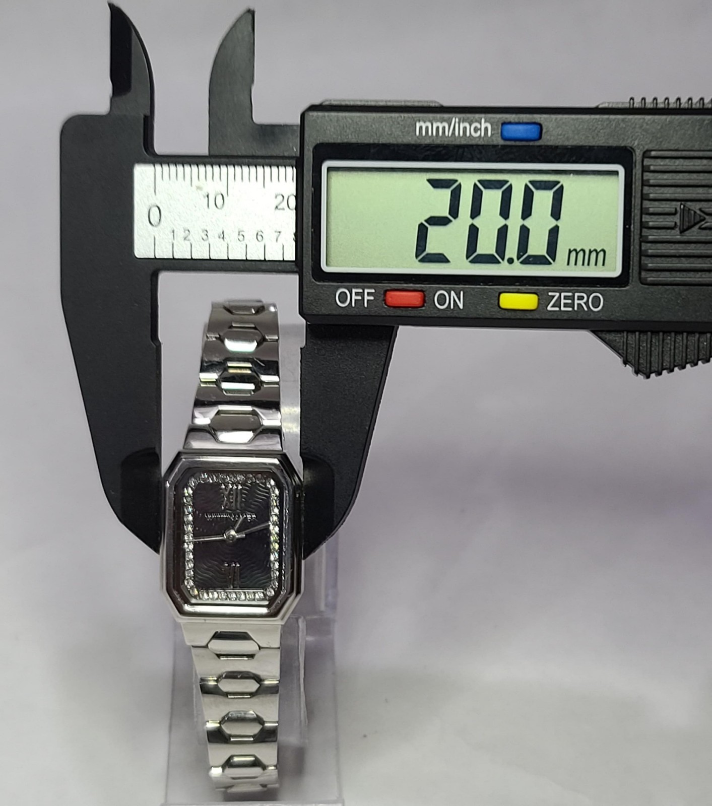 WN4050 WITTNAUER BLACK DIAL STIANLESS STEEL WOMEN’S WATCH MW5-138