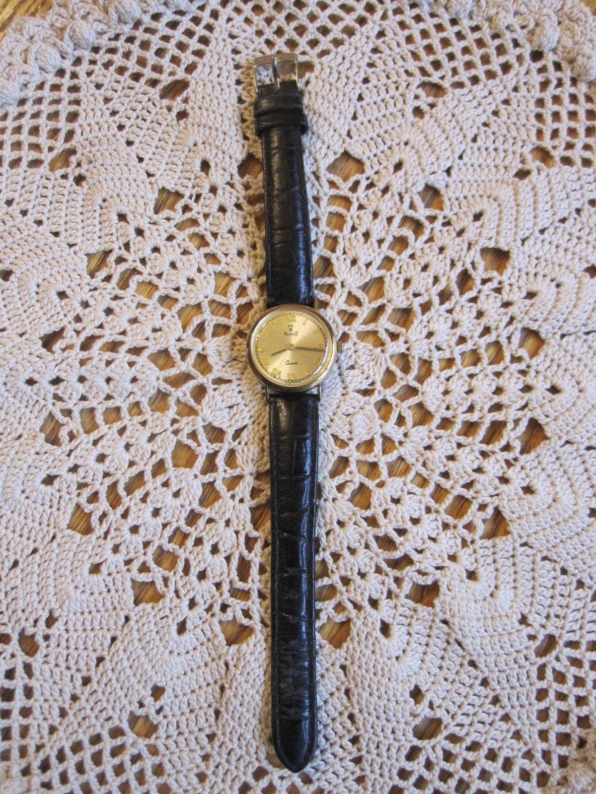 Vintage VICENCE MILOR 14K Gold Watch .585 Swiss Quartz Roman Dial