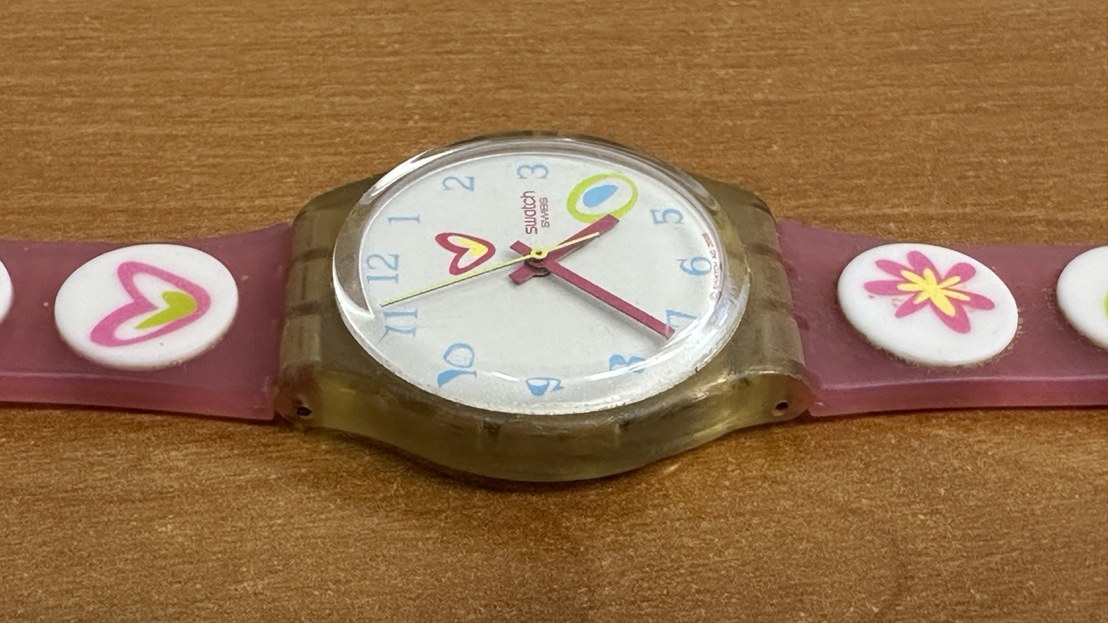 Swatch Pink Candy Watch GE177 White Face Vintage Swiss Original Box Paperwork