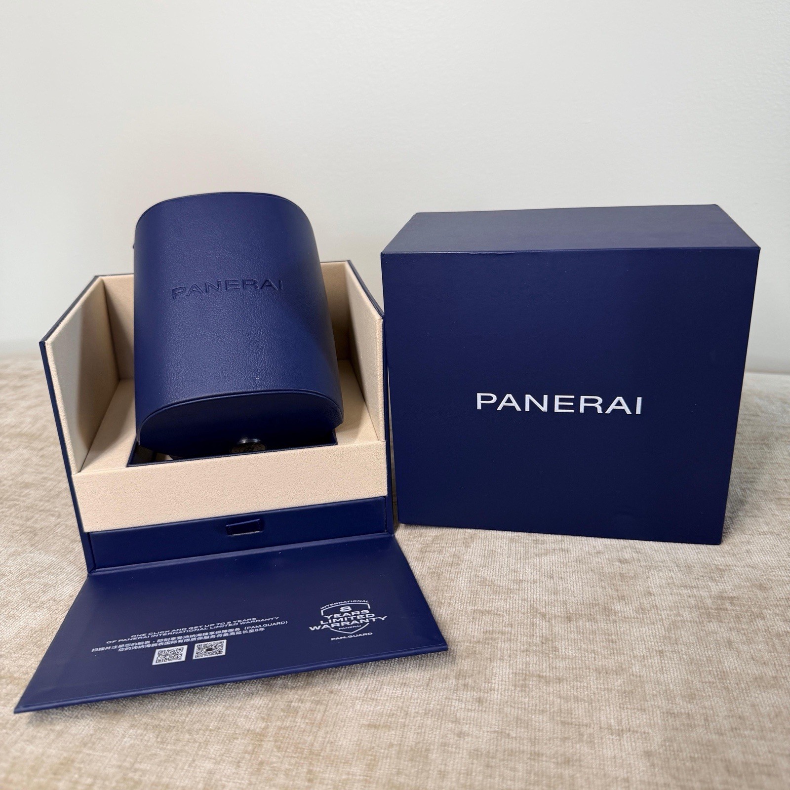 Panerai Luminor Logo PAM01624 44mm Green Dial Full Set Box Papers Unworn