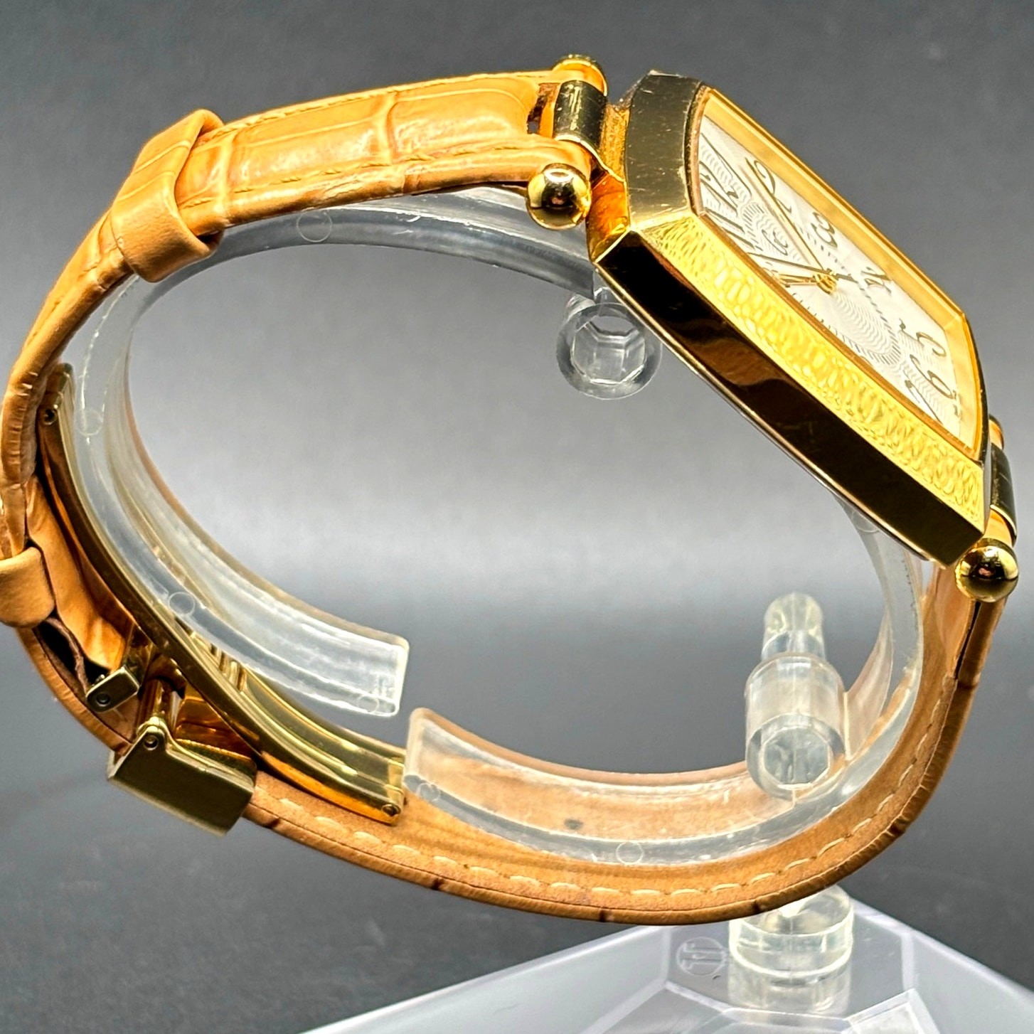 Vintage Gc 18500 Swiss Made Gold Tone Quartz Watch Full Set Box Papers
