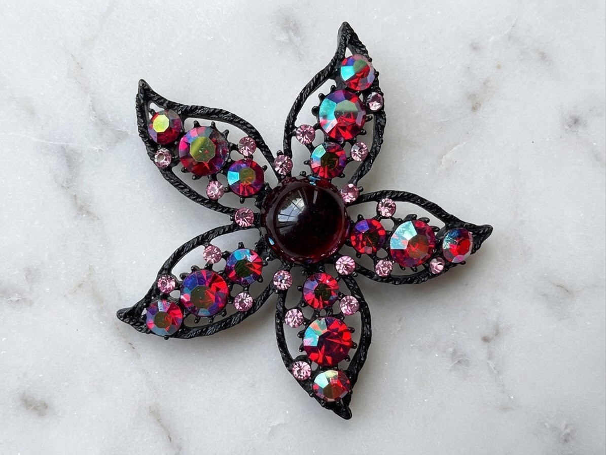 Auth VTG WEISS Black Japanned Brooch Pink Red Aurora Borealis Rhinestone Flower