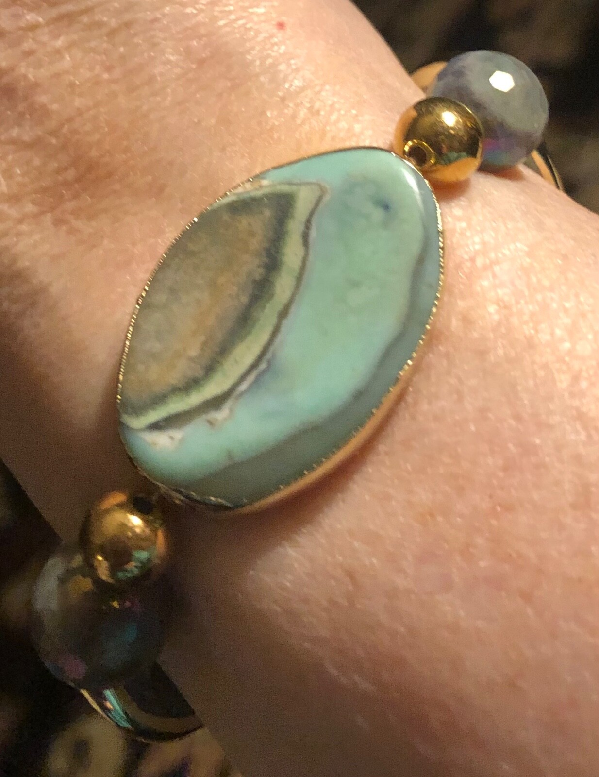 Devon Leigh Multihued Stone & Bead -Stretch Bracelet – Fits up to 6-1/2 in. NWOT