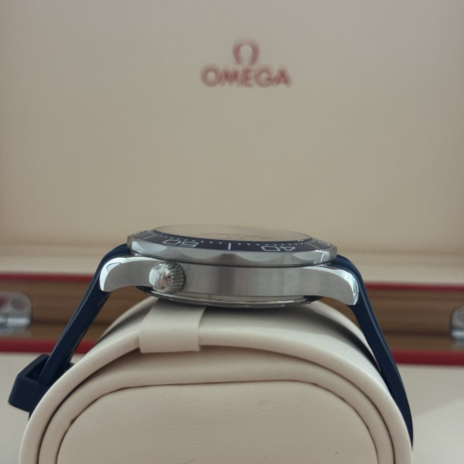 Omega Seamaster Diver 300M Gray Dial Blue Bezel 42mm Rubber & Steel Bracelet