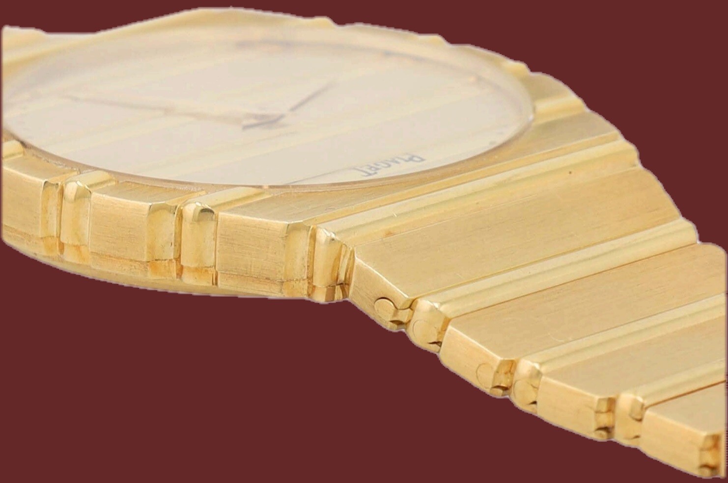 Piaget Polo 18k Gold Men’s Watch – 7661 C701 Original Case and TGS Certification