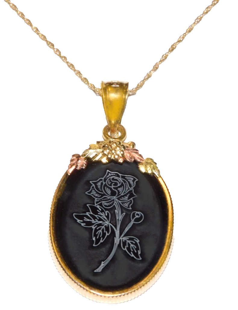 Black Hills Gold 10k Rose Onyx Bezel Pendant Necklace