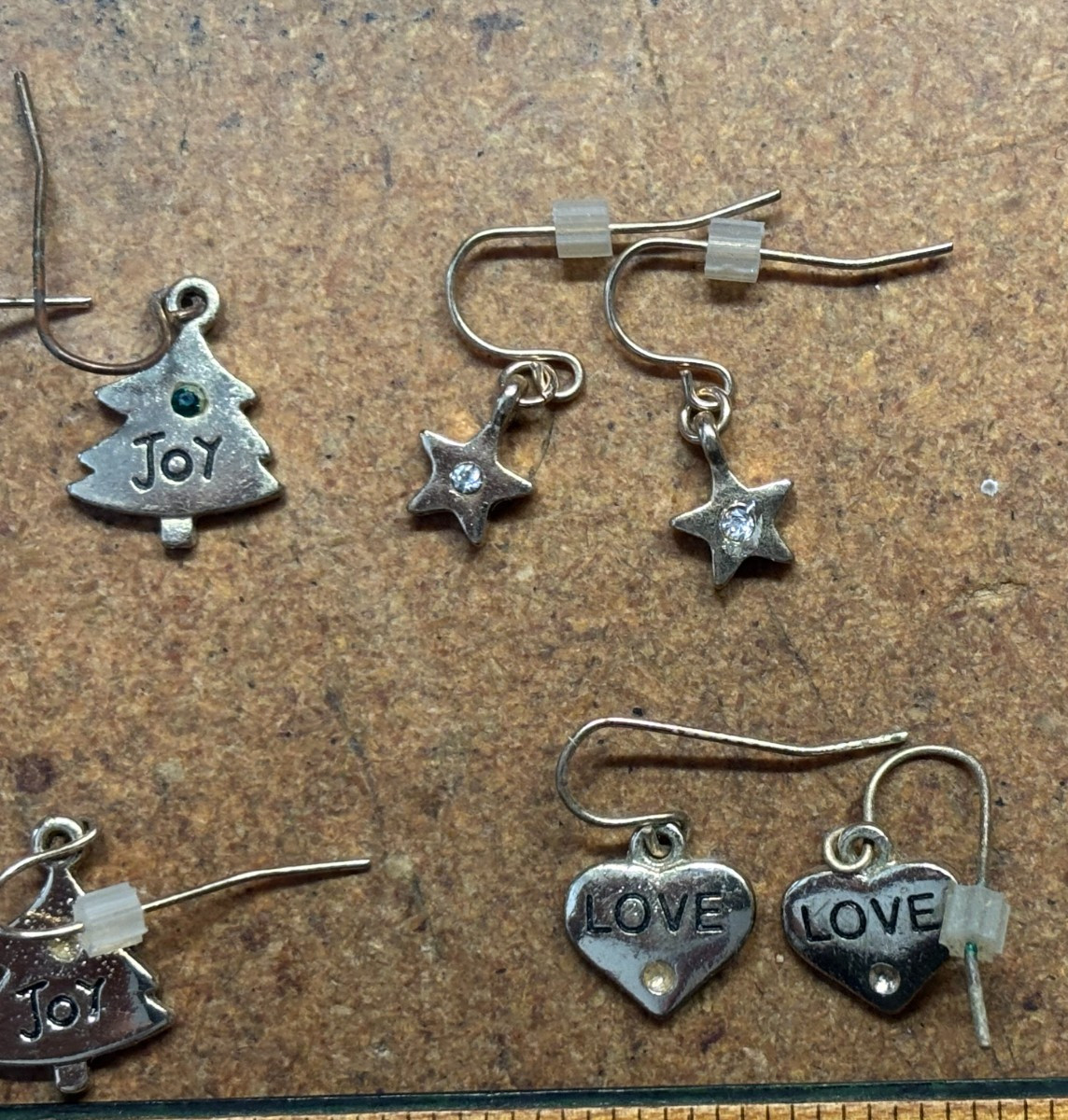 Lot 11 vtg “K.C.” Designer marked EARRINGS Dangle LOVE HEART Joy CHRISTMAS STAR