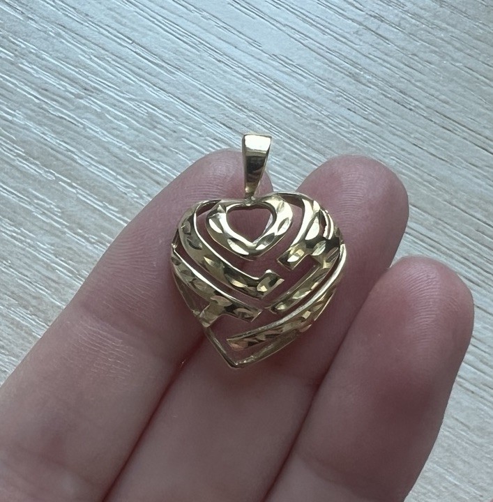 14k Solid Yellow Gold Maui Divers Aloha Heart Pendant 18mm 2.83g