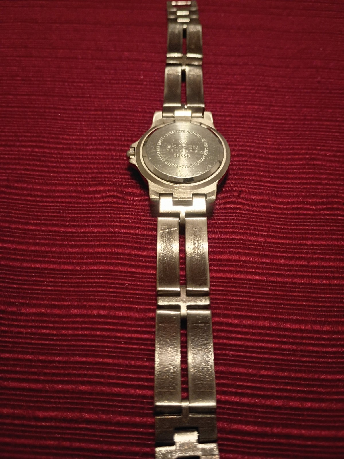Skaggen Denmark Women’s Quartz Stainless Steel Bracelet Black Dial – New Battery