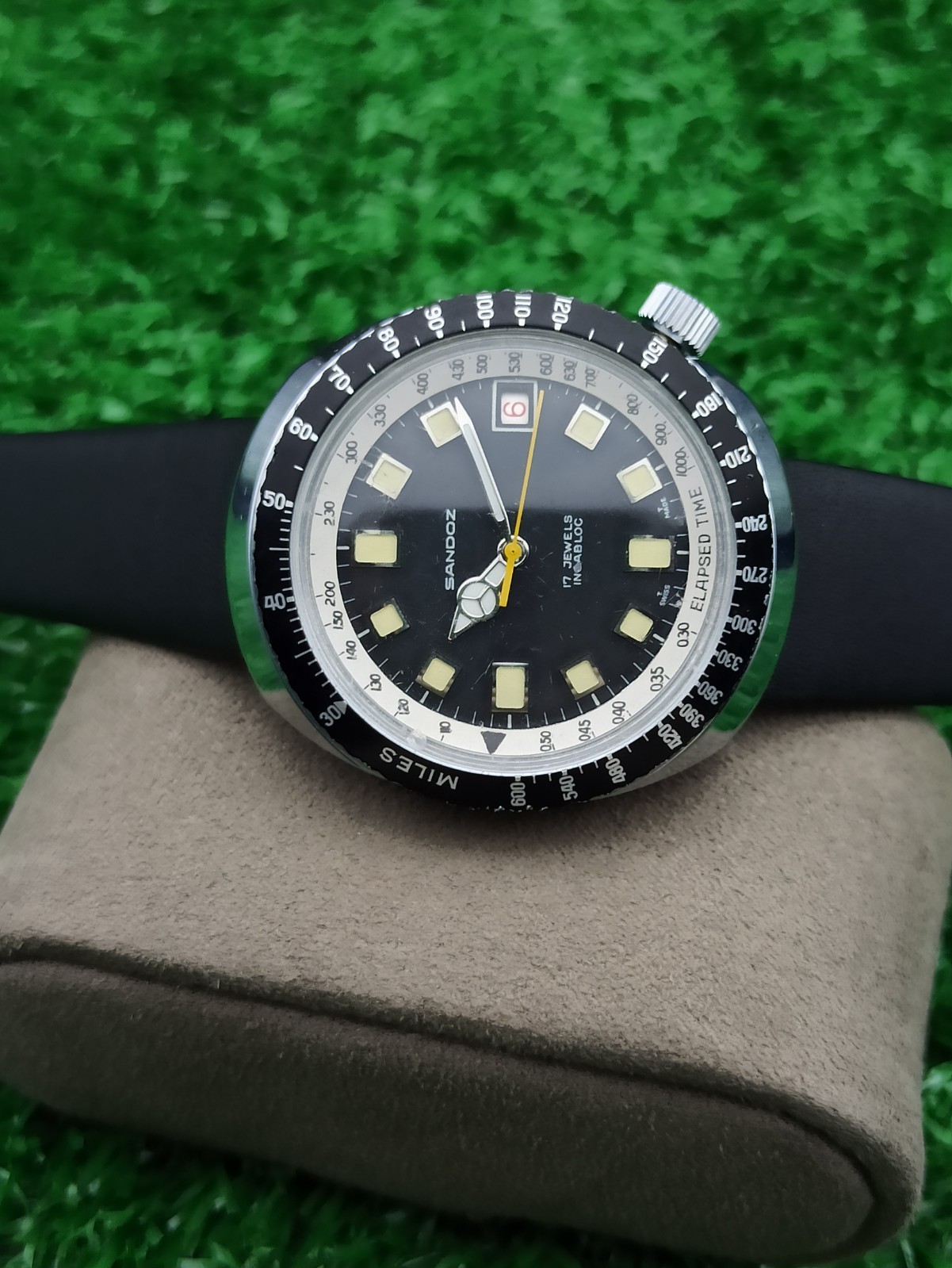 HYPER-RARE SANDOZ JUMBO DIVER BLACK WATCH MECHANICAL SWISS 1970s