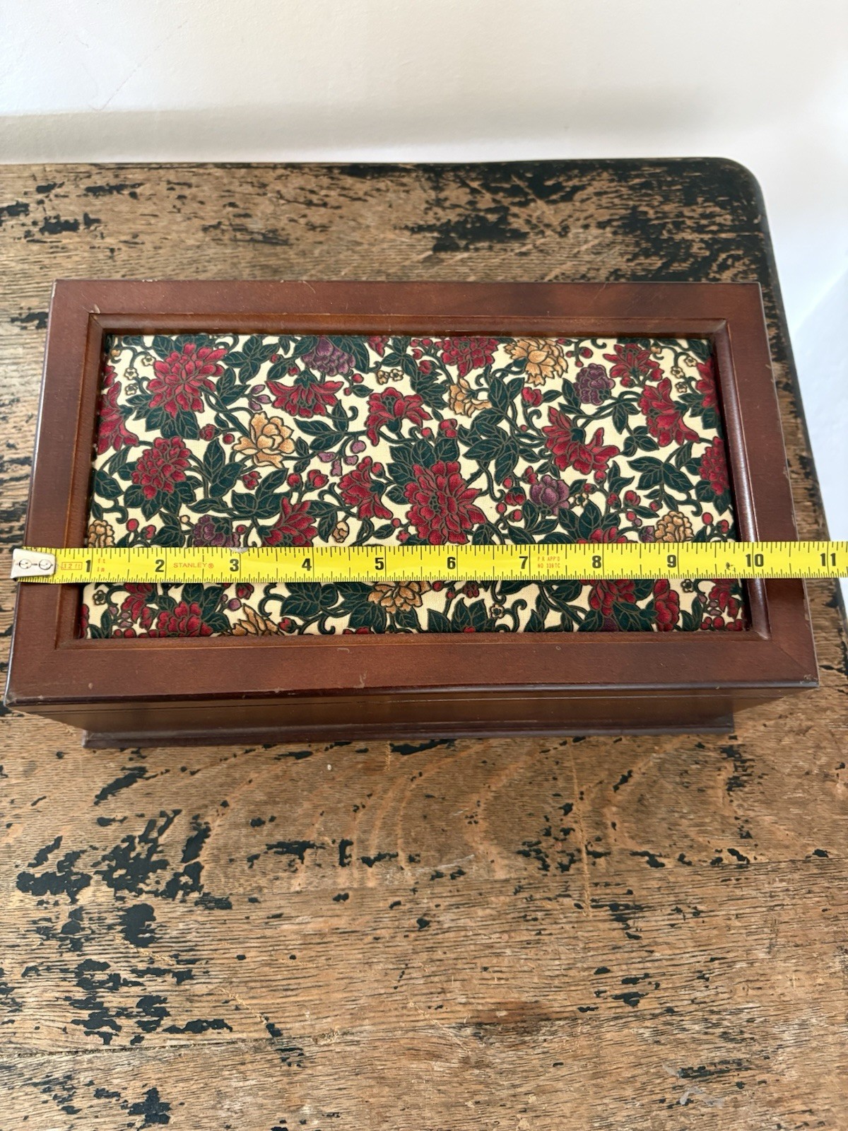 Vintage Floral Top Wooden Jewelry Box Red Green Traditional GrandmaCore Taiwan