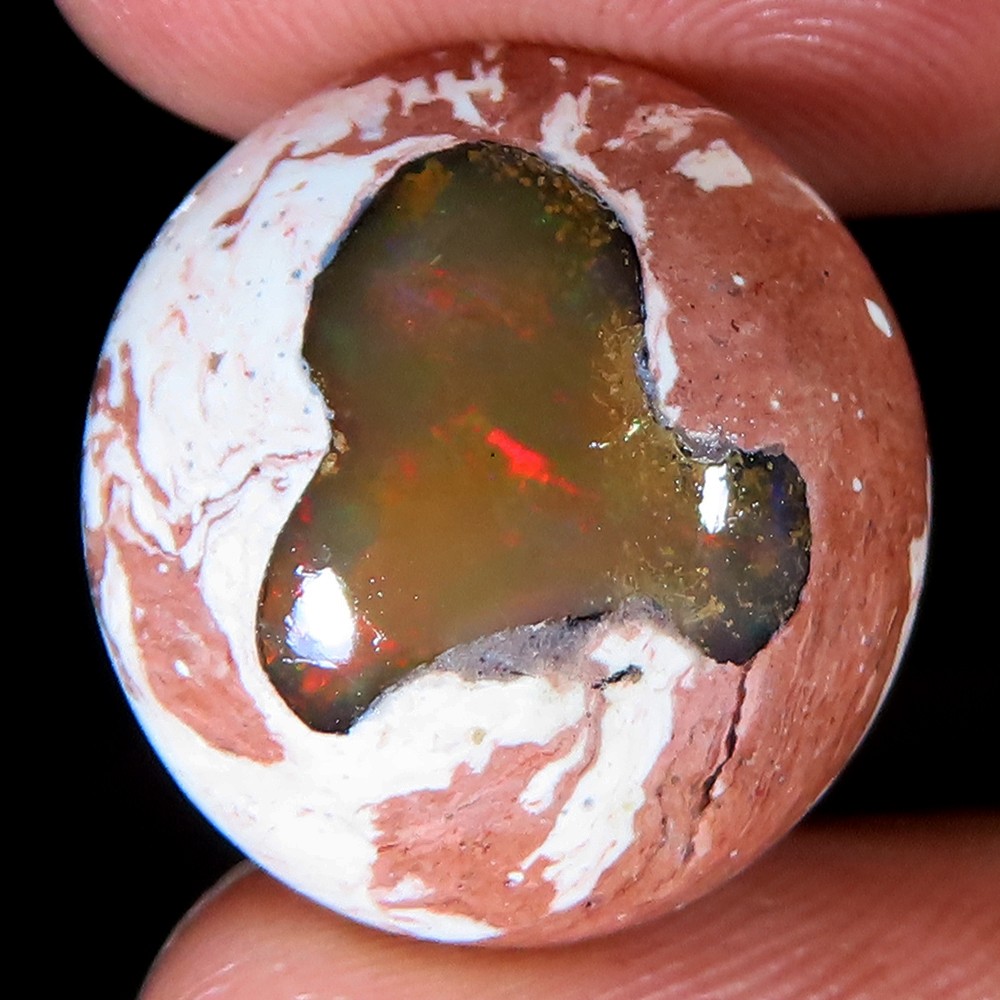natural mexican FIRE OPAL cabochon loose gemstone 13.45 Cts. (16 x 17 x 7 mm)