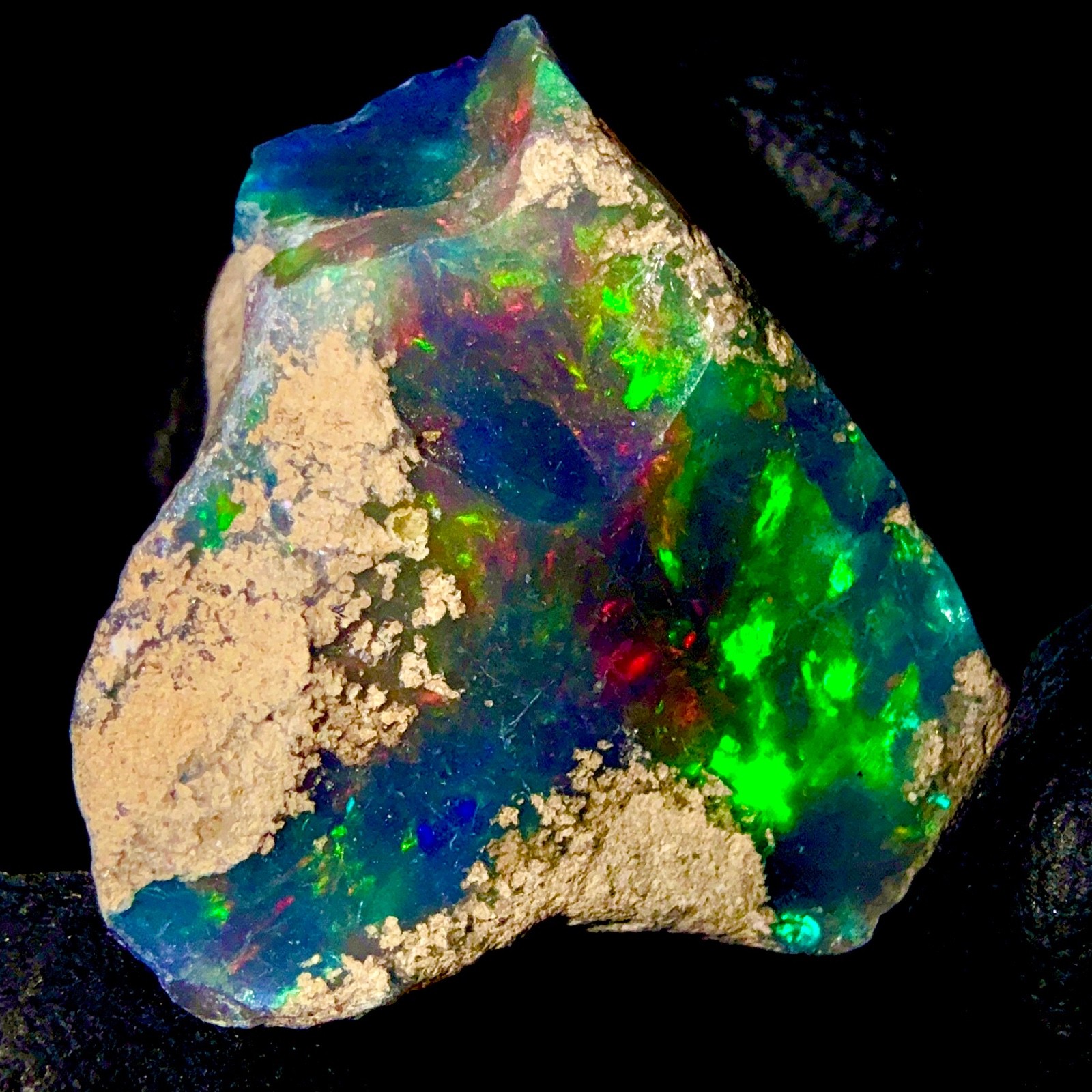 Ethiopian Opal, Natural Fire opal gemstone, Black Dry opal rough 27.5Ct 23×19 mm