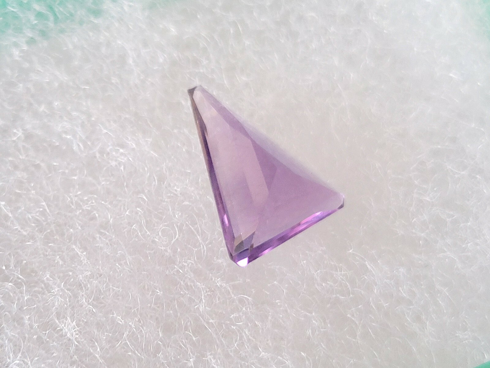 KITE SHAPE LOOSE AMETHYST LOOSE GEMSTONE 18.5 X 14 X 6 MM 1.2 GRAMS