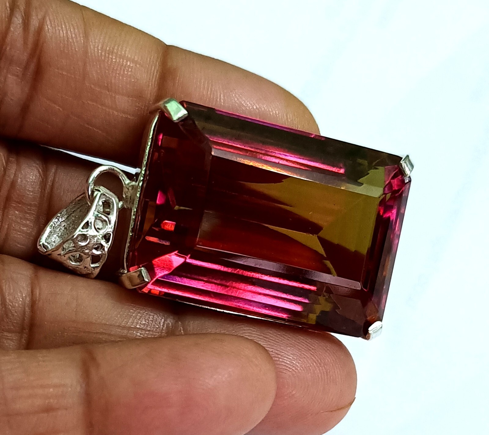 Certified 122.50 Ct+ Natural Zultanite 7 Color Pendant 925 Silver Loose Gemstone