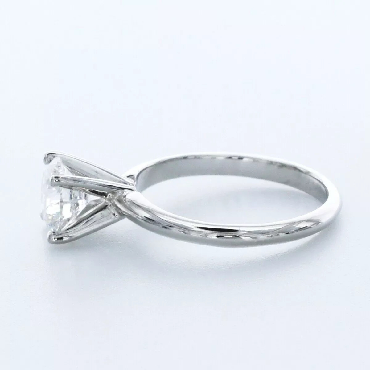 Solitaire Engagement Ring Platinum Classic 1.06 CT Round Lab-Grown Diamond E VS1