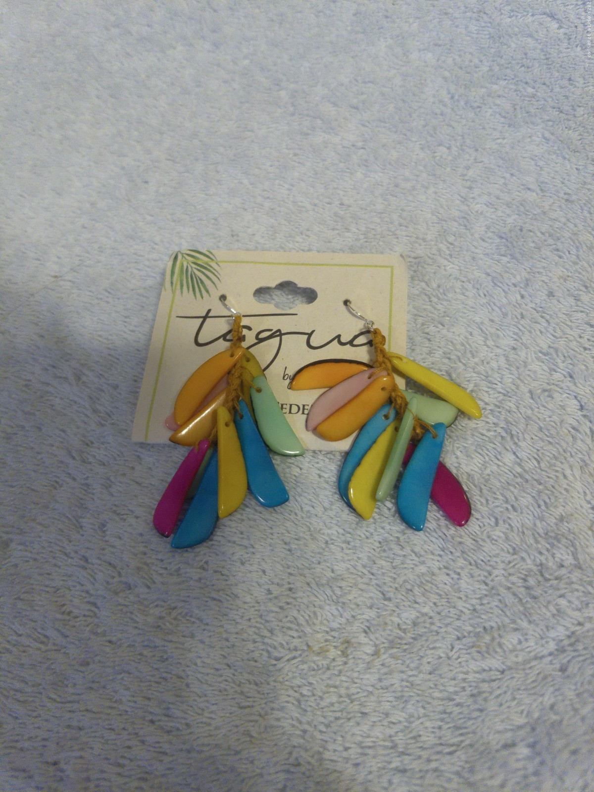 Tagua By Soraya Cedeno Dangle / Drop Pierced Earrings New