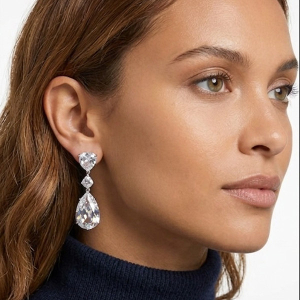 Swarovski Mesmera Drop Earrings Mixed Cut White Rhodium Plated 5652038 New Boxed
