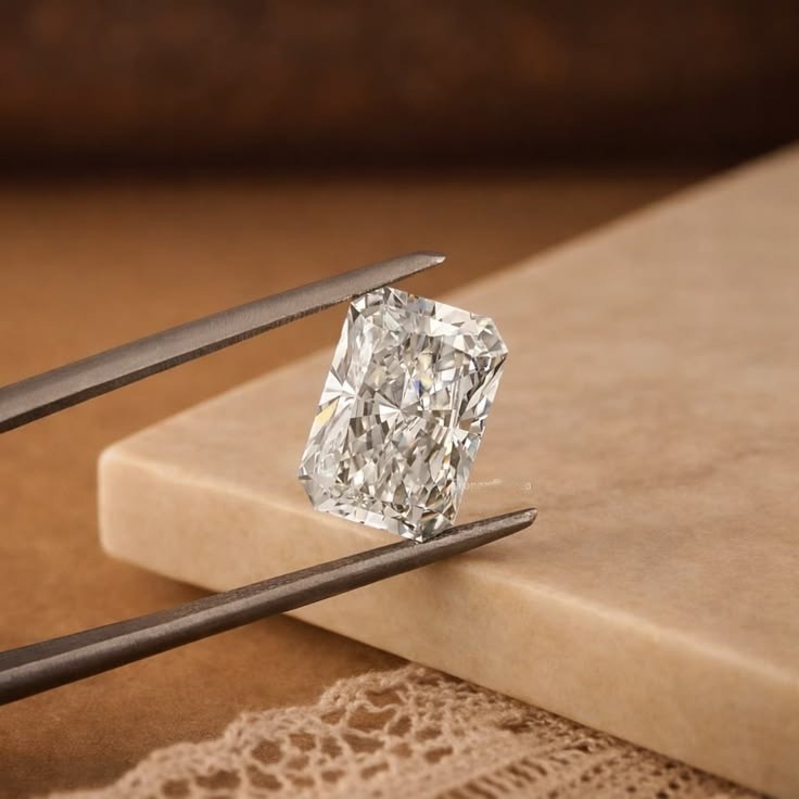Lab Grown CVD Diamond 1.00 Ct Radiant Cut D Color, VGTL Certified Loose Diamond