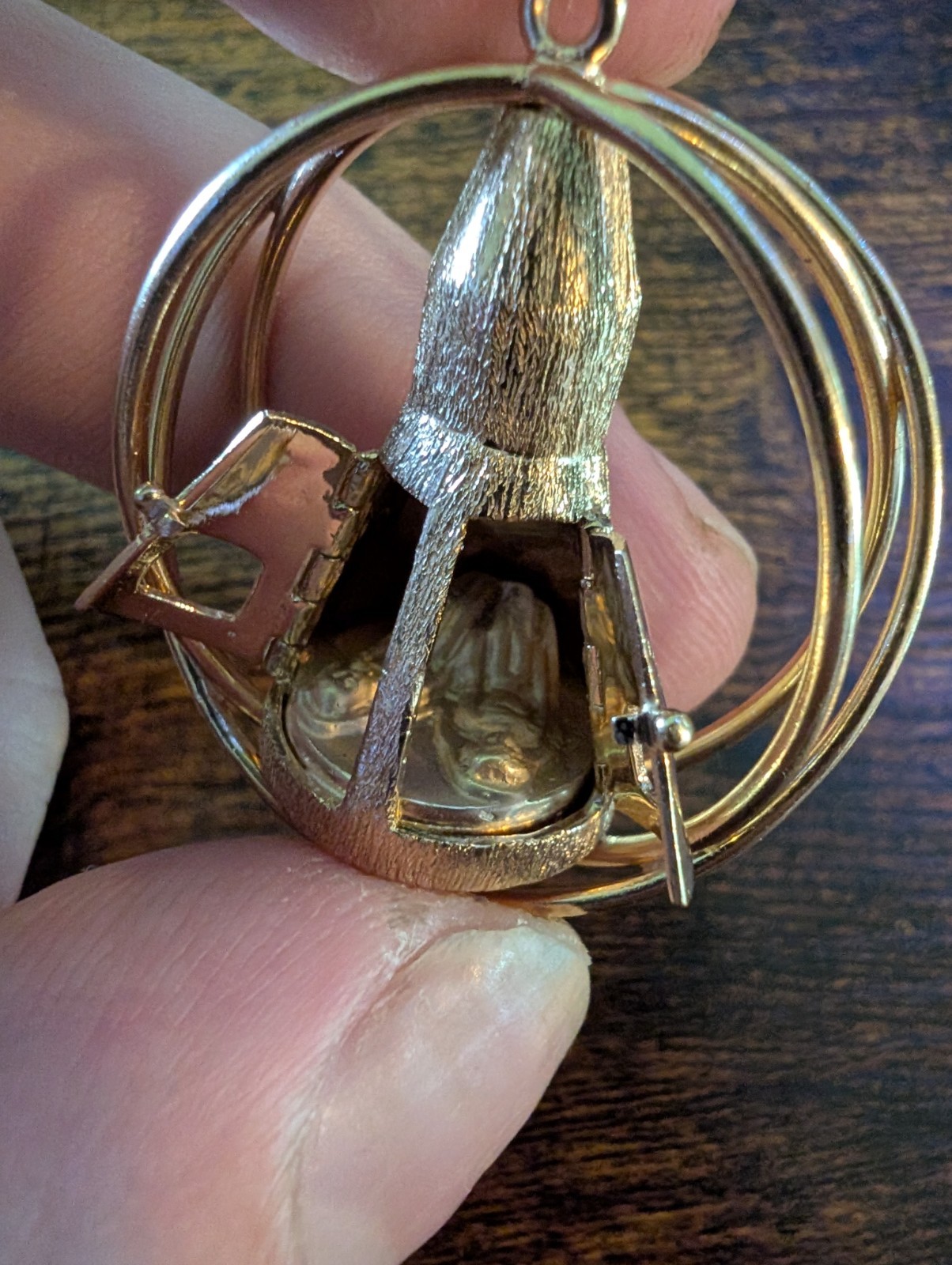 Vintage 14k Gold Mechanical Gemini Space Capsule Charm Pendant Heavy 19g+ NASA