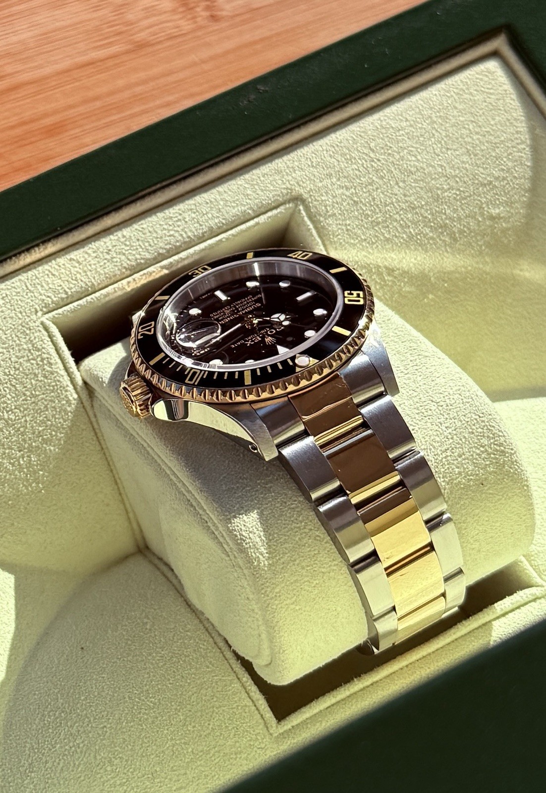1990 Rolex Submariner Date 40mm 16613 LN Black 18K Two-Tone Yellow Gold Oyster