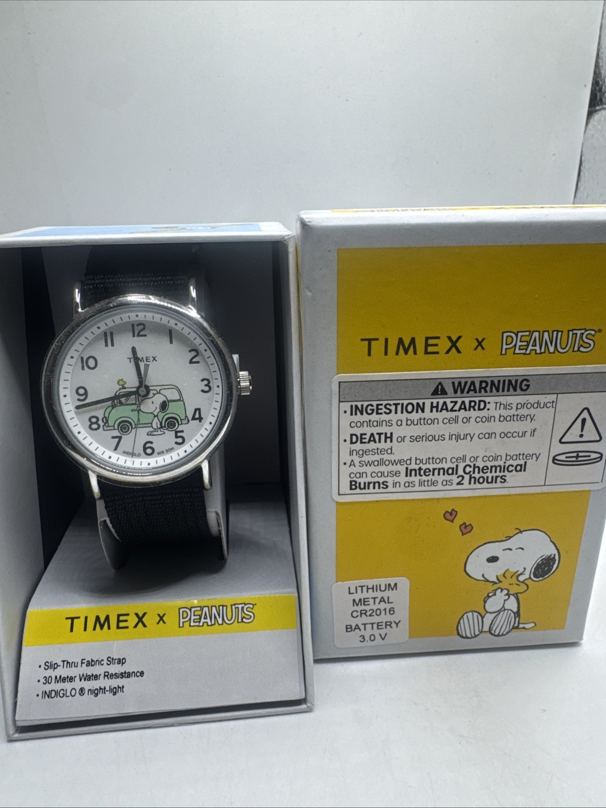 Timex x Peanuts TW2Y11800 Weekender Balloon 38mm Black Fabric Strap Watch