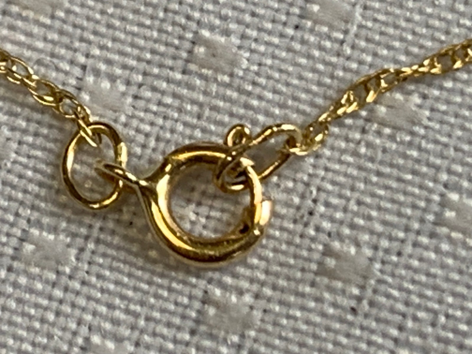 14K Yellow Gold Diamond “C” Necklace 1.95g Fine Jewelry 18″ Rope Chain *READ*