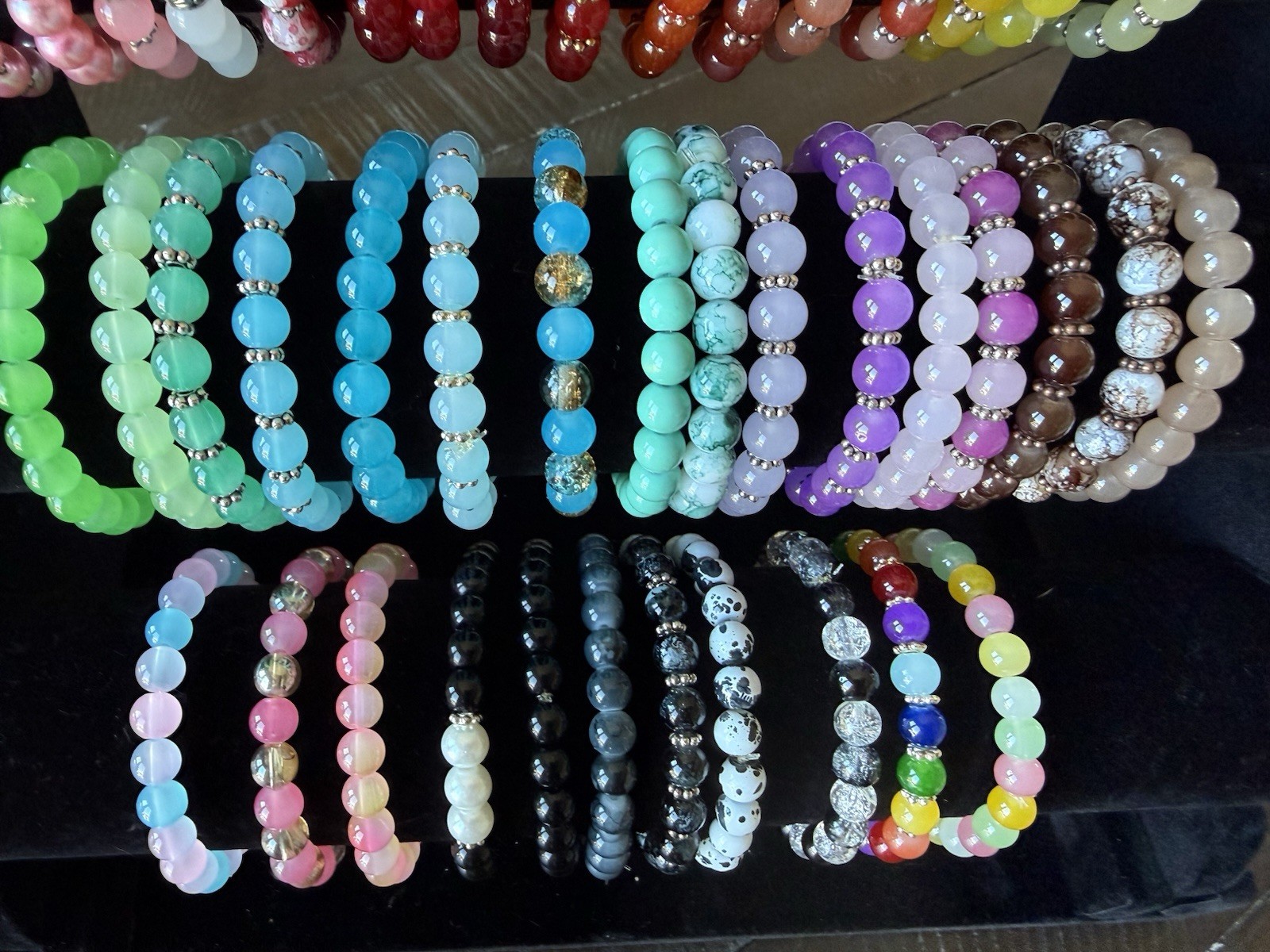 BRAND NEW 43 Bulk Glass Bead Bracelets With 3 Tier Bracelet Stand, Handmade