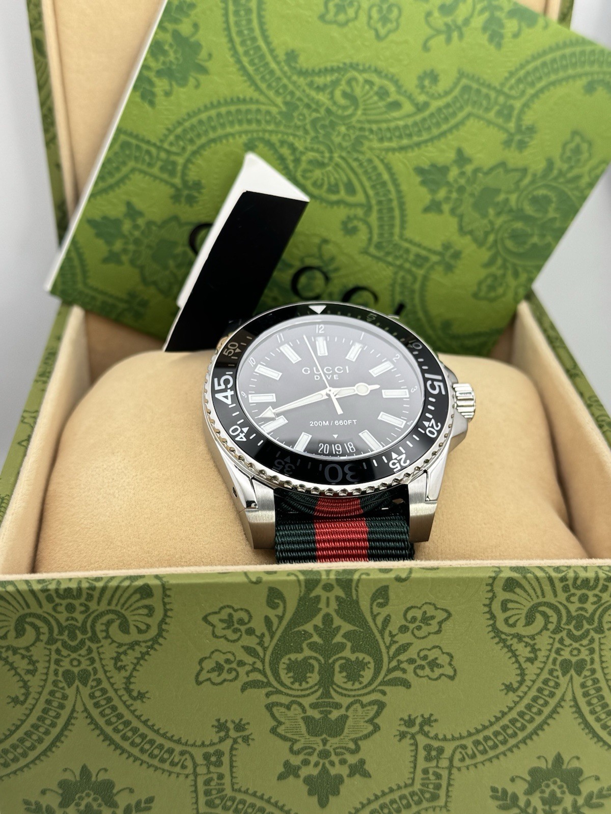 GUCCI YA136206 Dive Black Dial Red and Green Nylon Men’s Watch