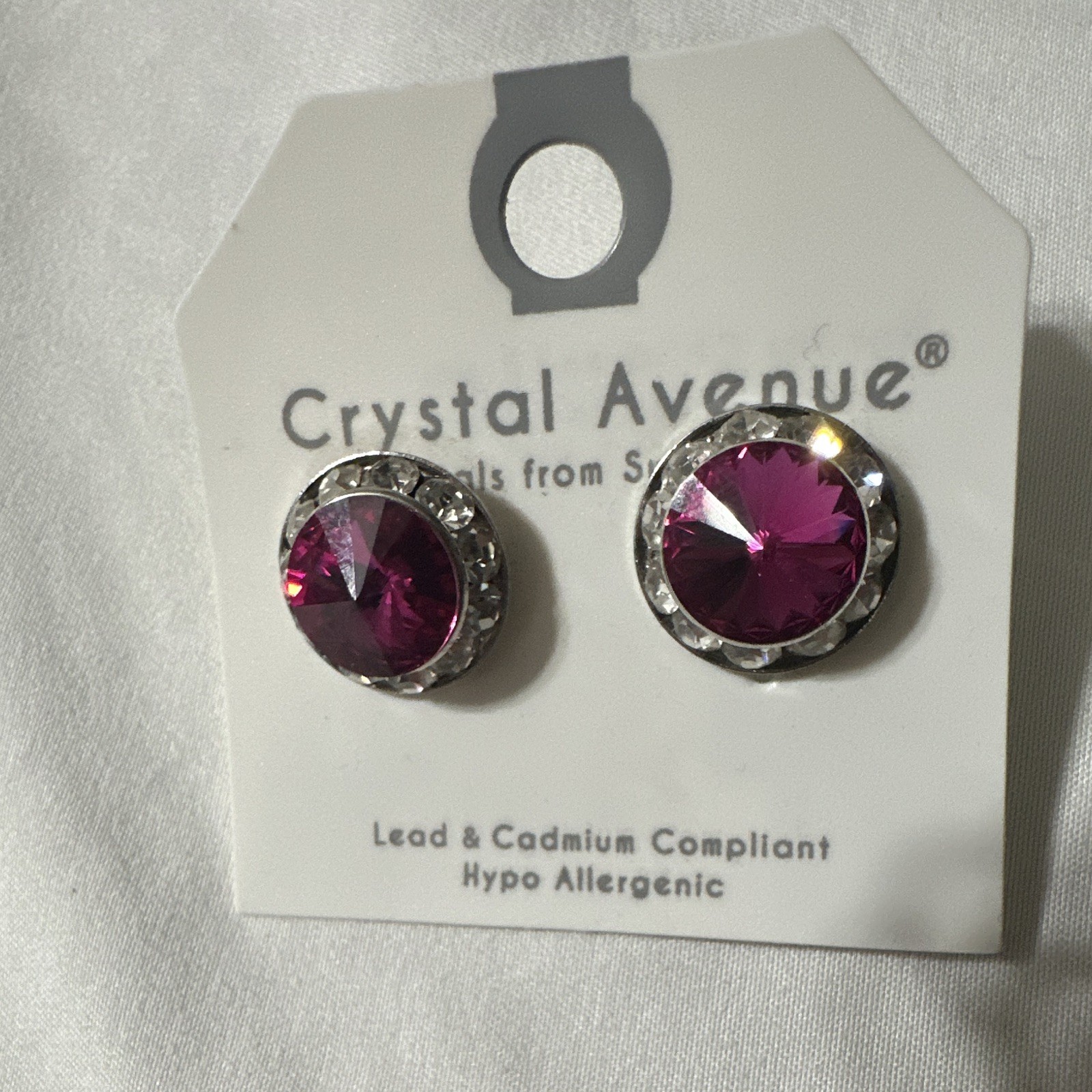 Crystal Avenue Hypoallergenic Round Halo Stud Earrings Blue Crystal Silver