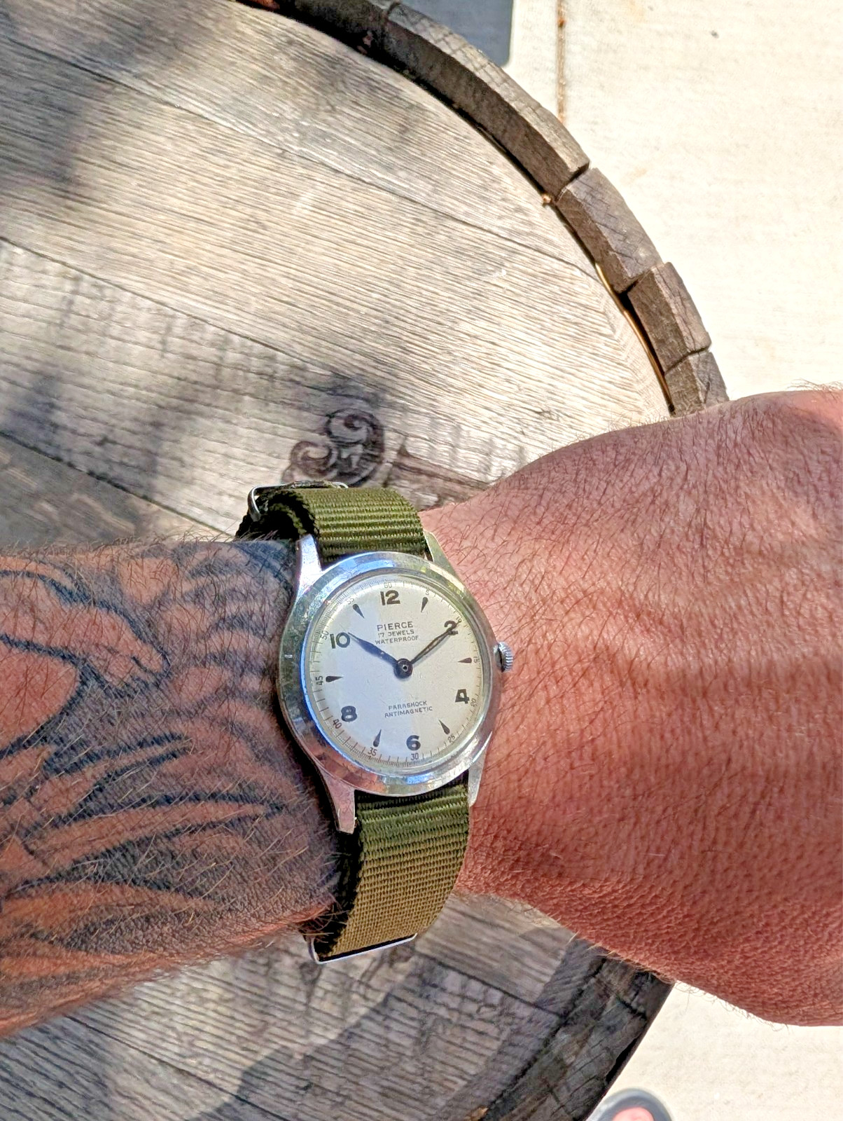 Vintage WWII Era Pierce Parashock Field Watch – Cal. 103 SC 17J – 33mm – Running