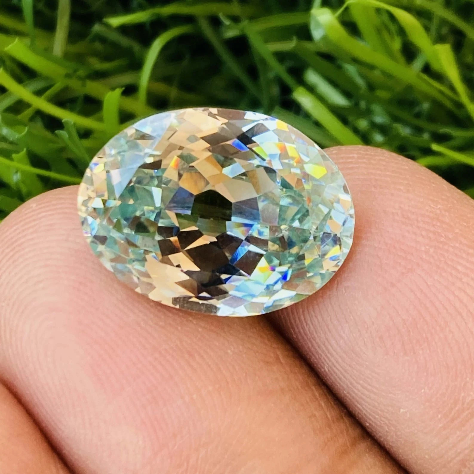 White Zircon Oval Cut 117..40 Ct Cambodian Natural GIE Certified Loose Gemstone