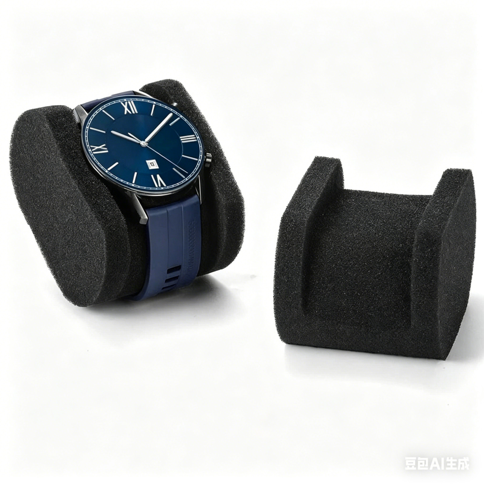 Watch Collection Case for 5 Timepieces Compact Travel Storage with Zip Closure
