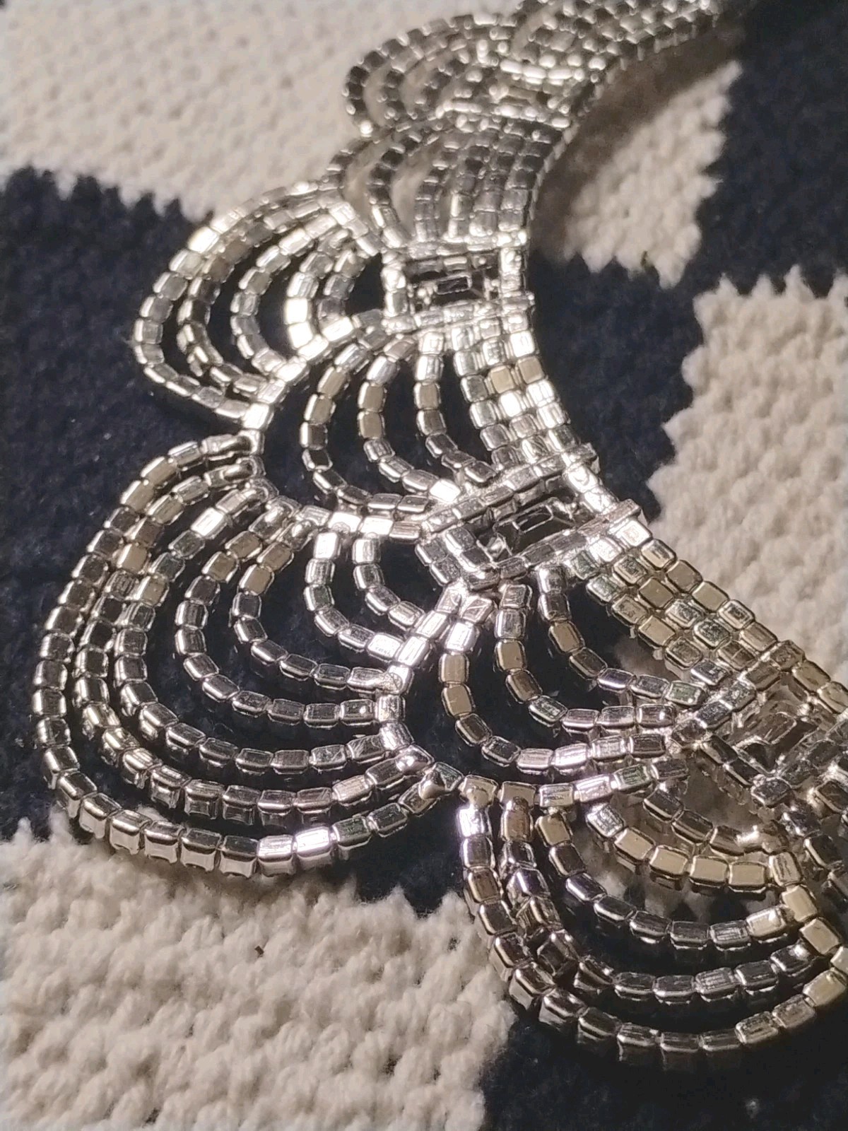 Fancy PREMIER DESIGNS Scallop Drape Rhinestone 14″+ Formalwear, Prom Necklace!