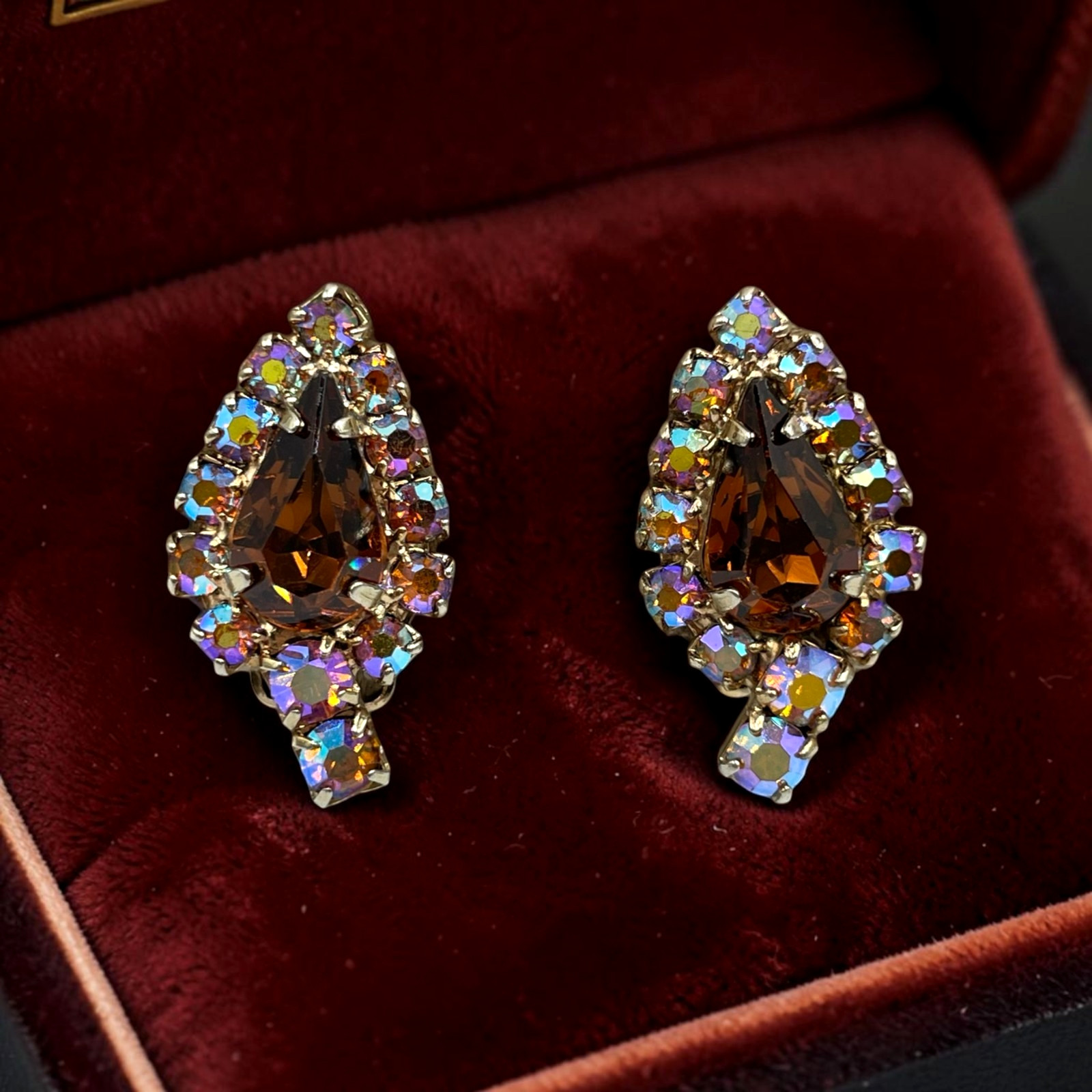 VTG Teardrop Topaz glass AB rhinestone prong set clip earrings