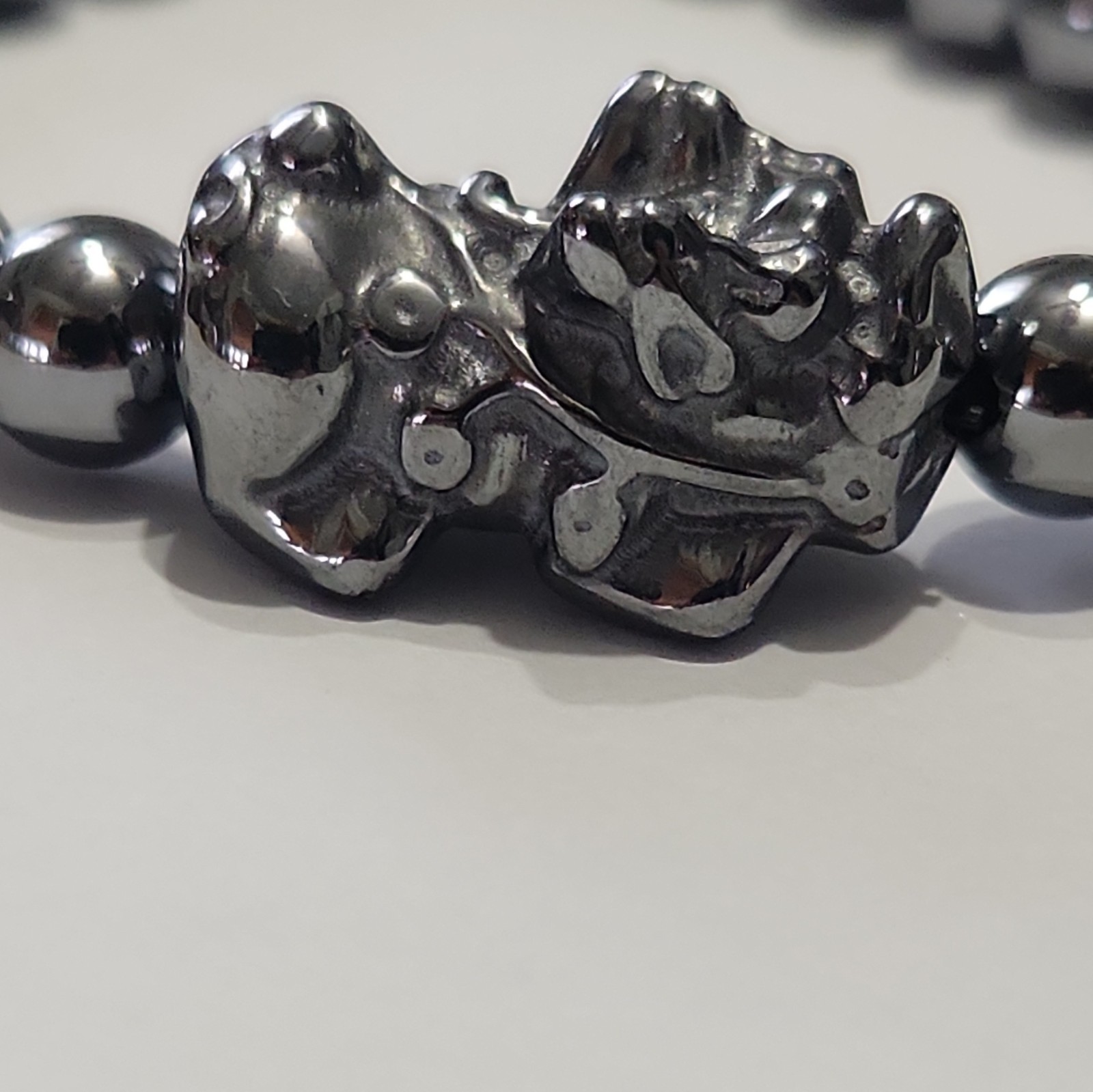 TeraHerz Silver Tone Hematite Round Beaded Stretch Charm Bracelet No Clasp