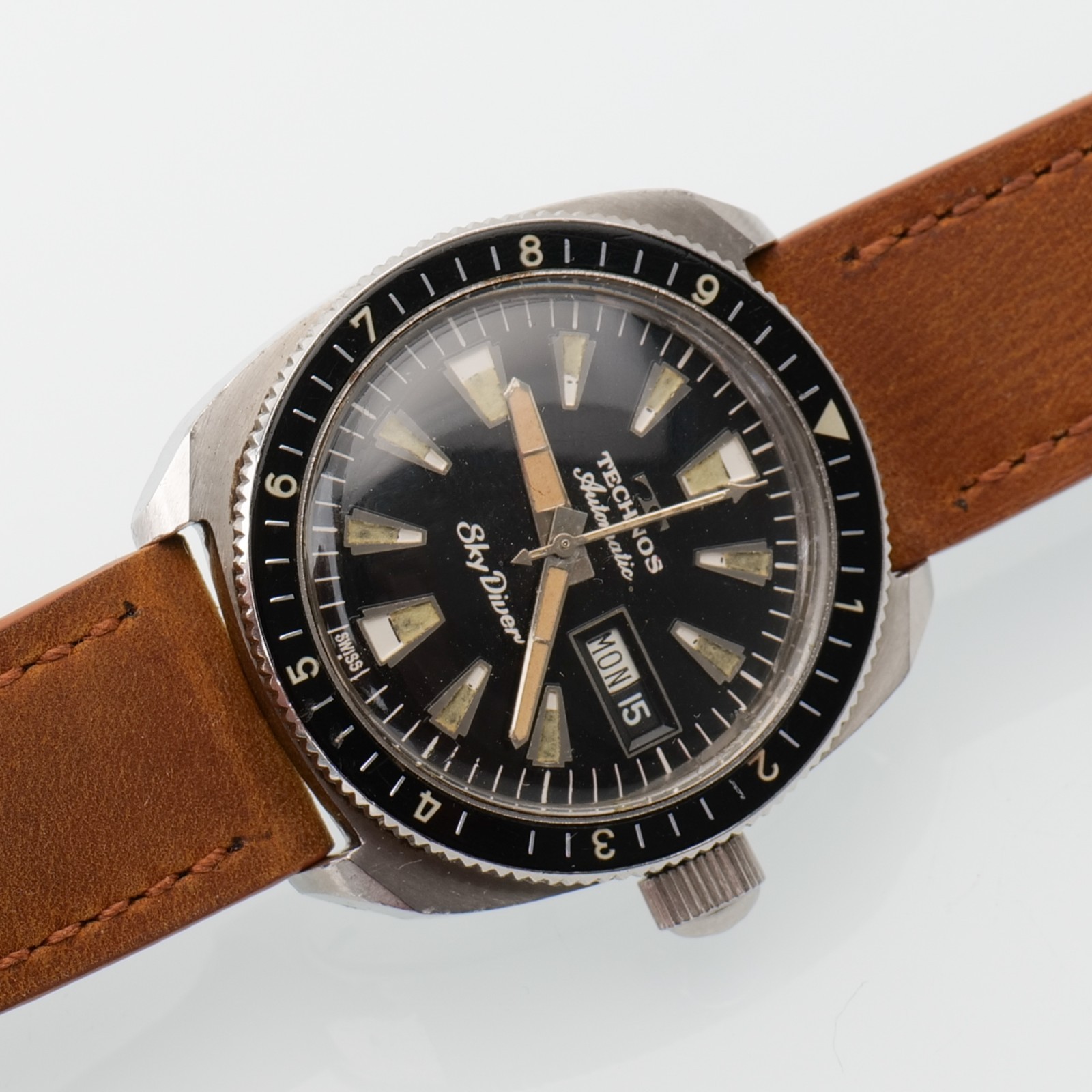 Vintage TECHNOS Sky Diver Watch Glossy Black Dial Diver Watch Running 37.5mm