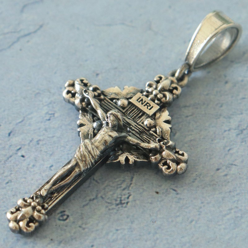 8g Catholic Crucifixion Cross With Jesus Christ Pendant 925 SOLID STERLING SILVE