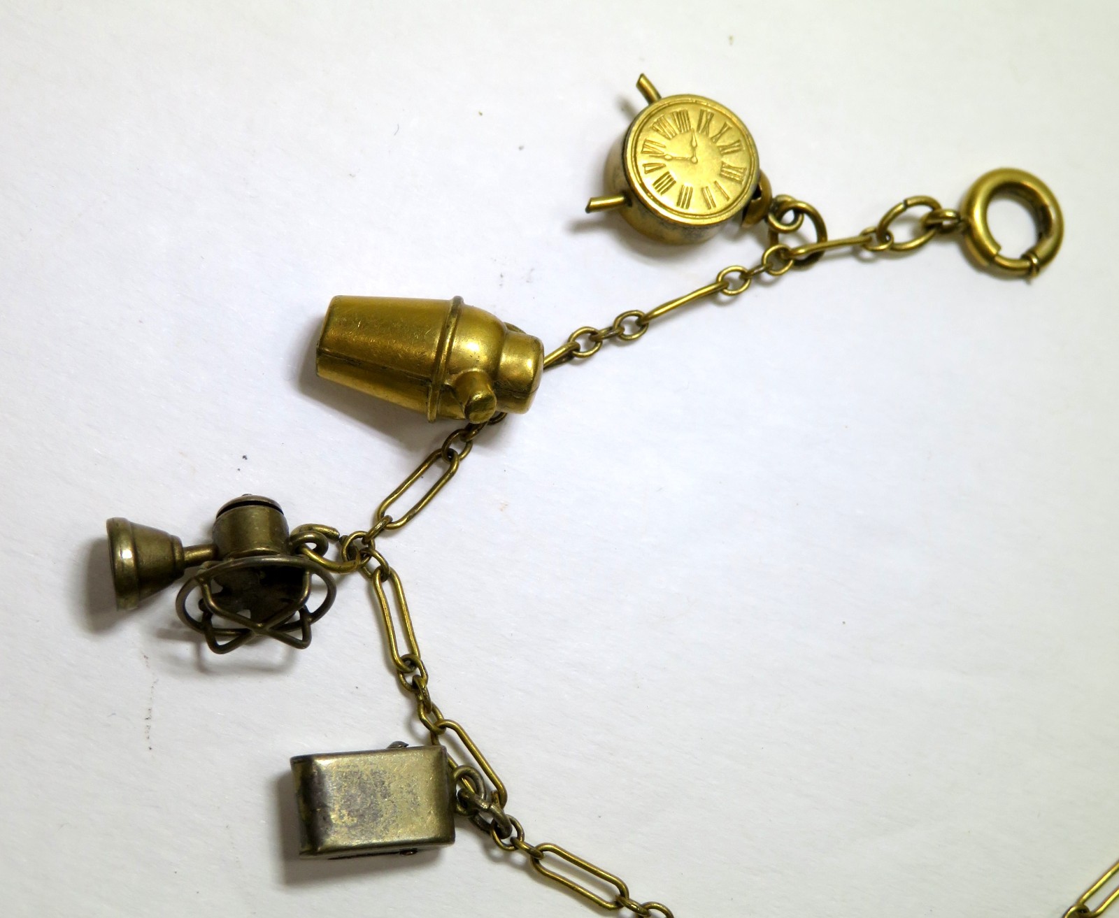 Vintage Brass Charm Bracelet W/ 10 Charms – 7 Inches