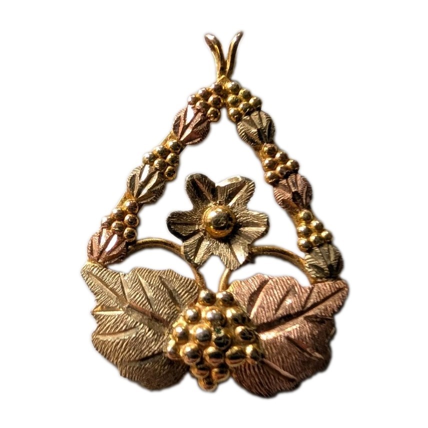 Landstrom’s Black Hills Gold Creations Pendant, 10k Gold