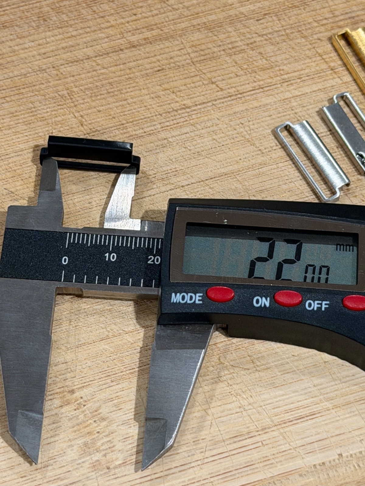 20mm to 22mm Stainless Steel Watch Band Connectors Converters, Strap Adapters