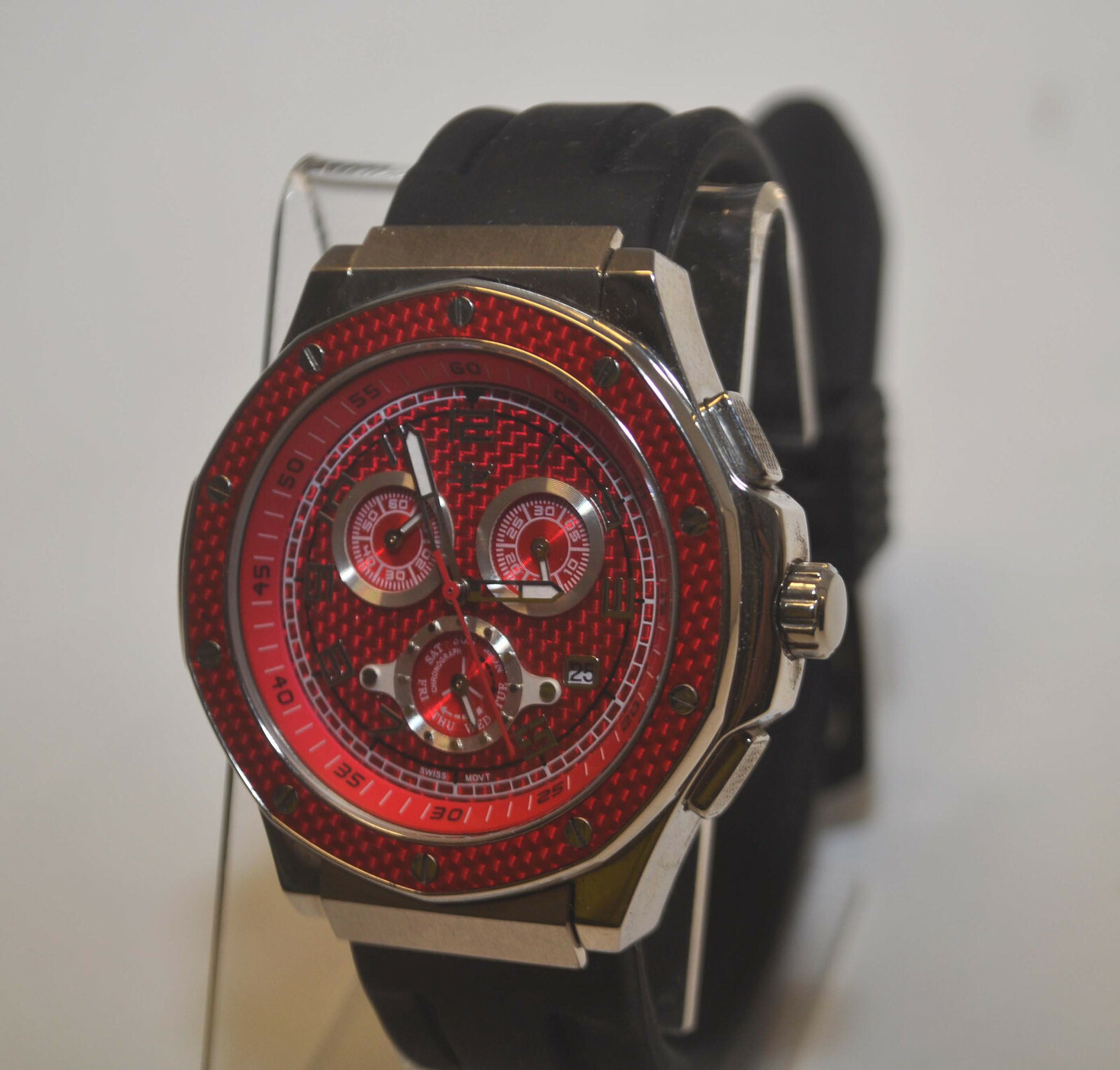 32° Degrees Mens Red Dial Chronograph Diver Watch