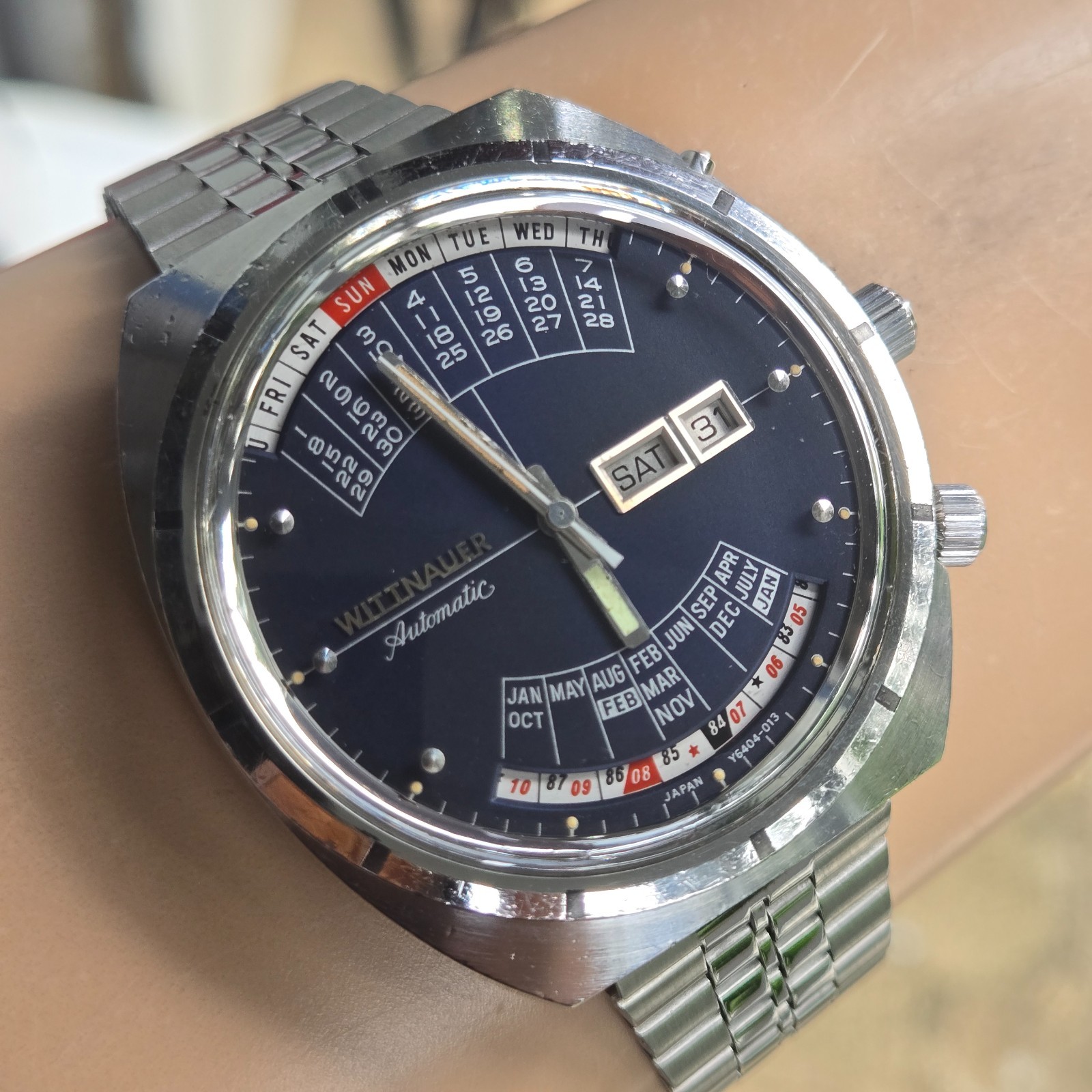 Vintage Wittnauer 2000 Men’s Automatic watch W102 perpetual calendar 1970s