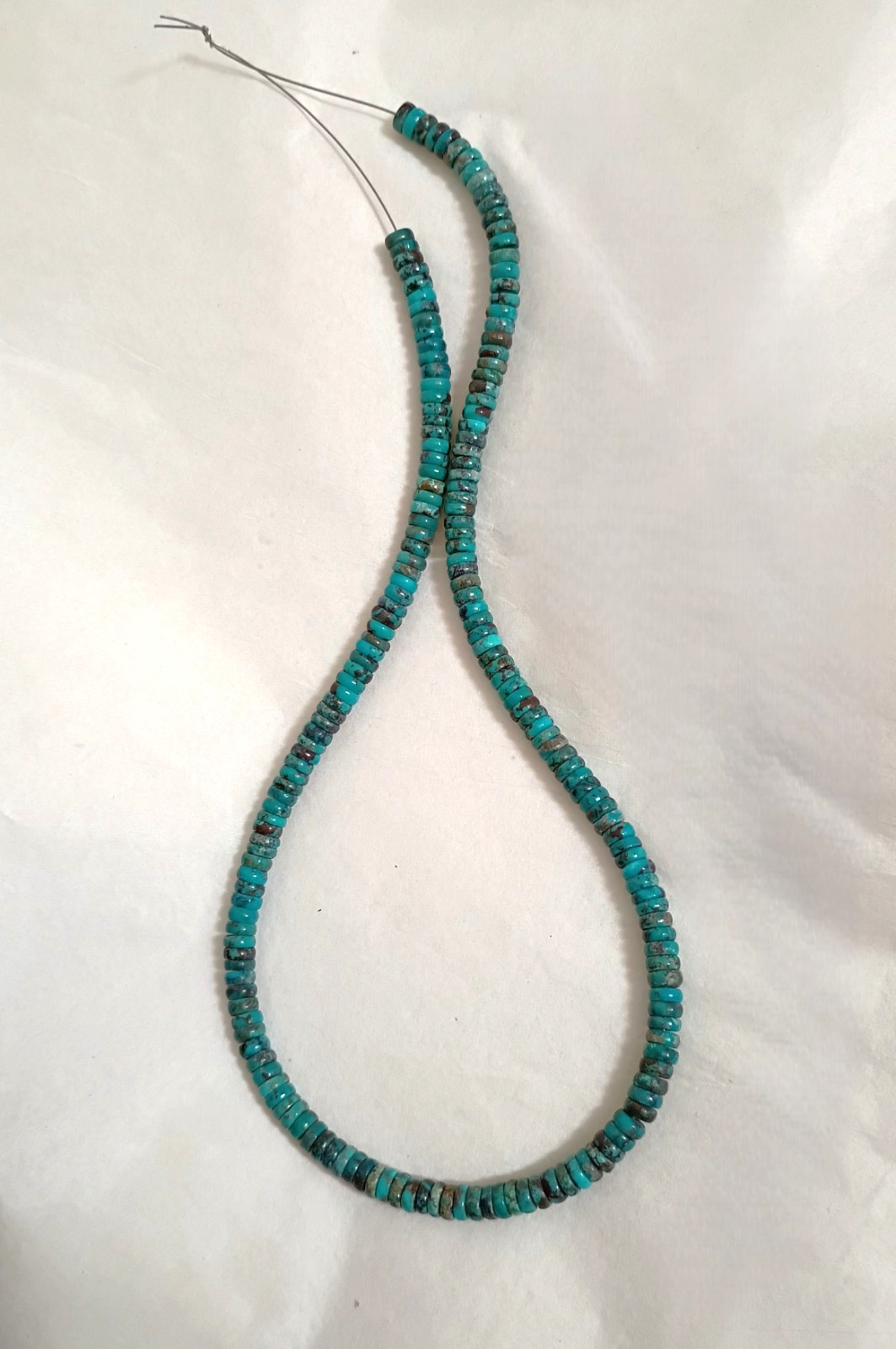 VINTAGE HUBEI TURQUOISE 5MM HEISHI BEADS – 15.75″ Strand – 5748E
